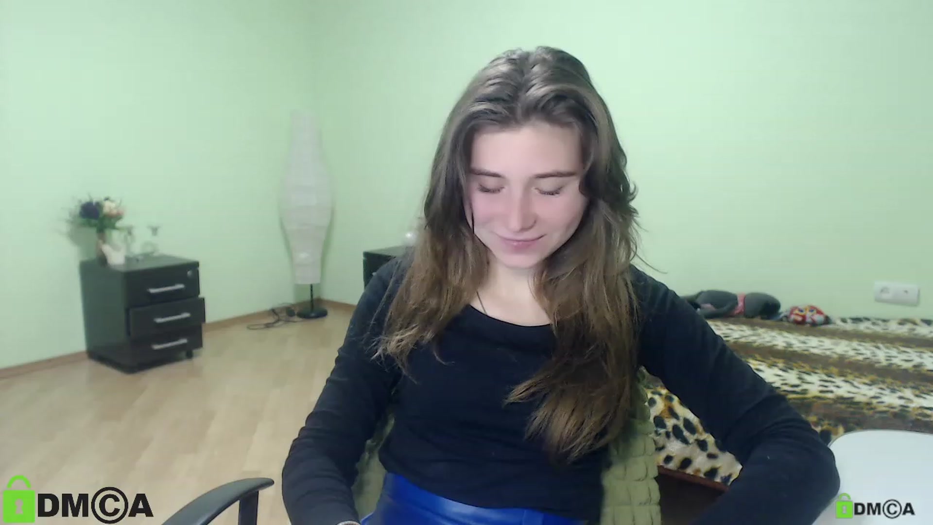 Gallery image thumbnail from MonicaaCute's myfreecams stream on, 10/05/2023, 17:34 image 9 of 20