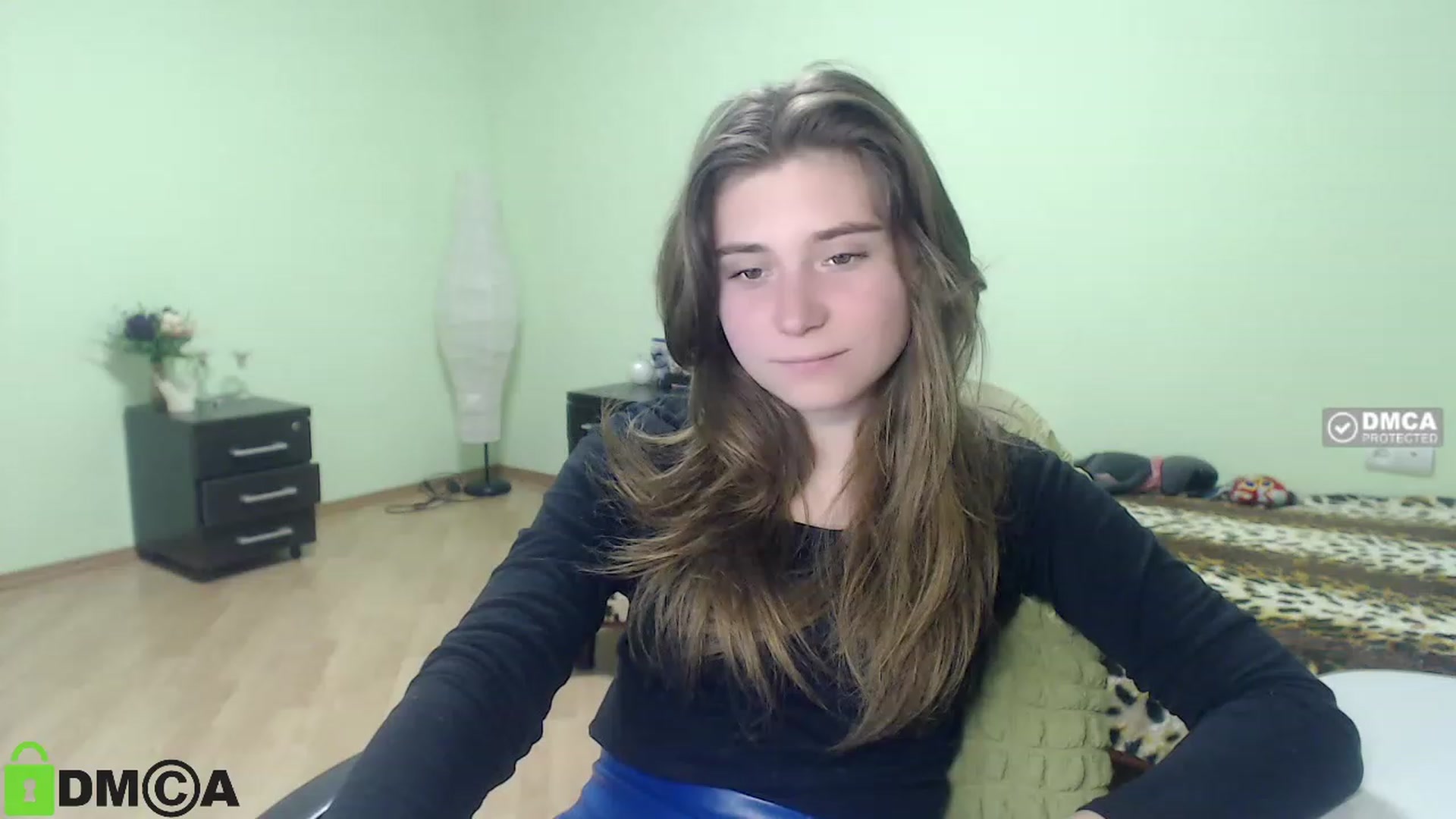 Gallery image thumbnail from MonicaaCute's myfreecams stream on, 10/05/2023, 17:34 image 1 of 20