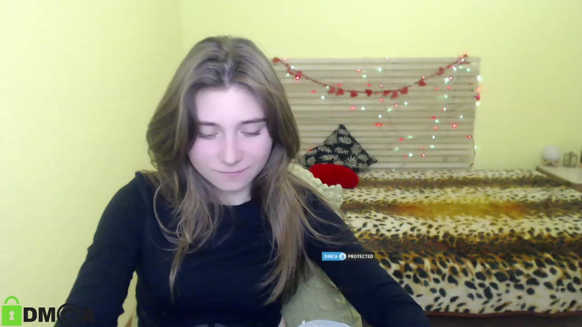 Gallery image thumbnail from MonicaaCute's myfreecams stream on, 10/06/2023, 13:05 image 15 of 20
