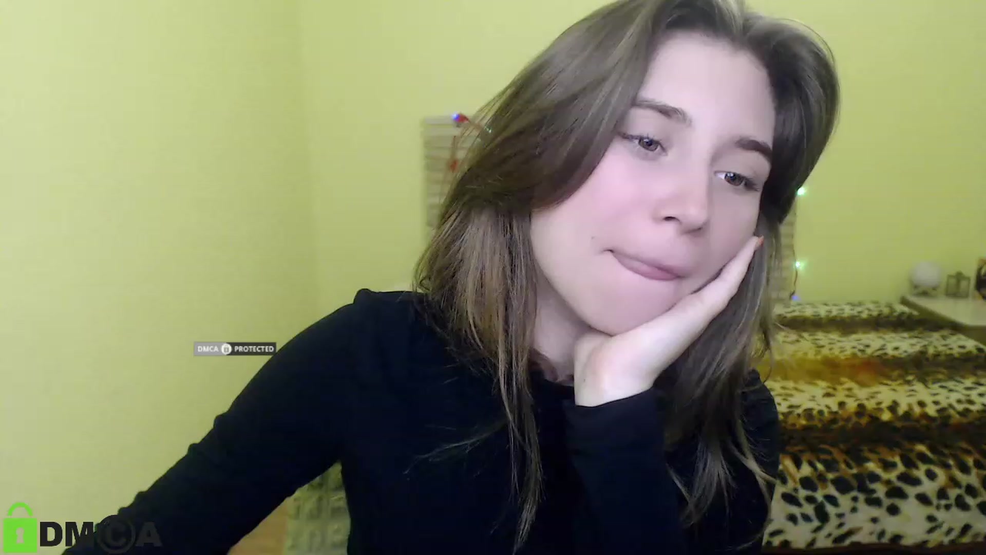 Gallery image thumbnail from MonicaaCute's myfreecams stream on, 10/06/2023, 13:34 image 9 of 20