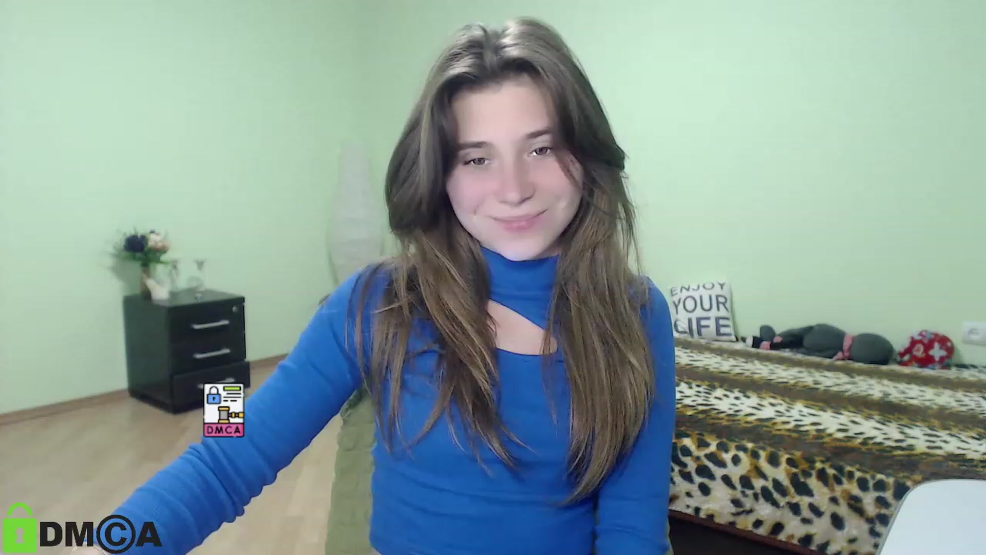 Gallery image thumbnail from MonicaaCute's myfreecams stream on, 10/09/2023, 14:01 image 7 of 20