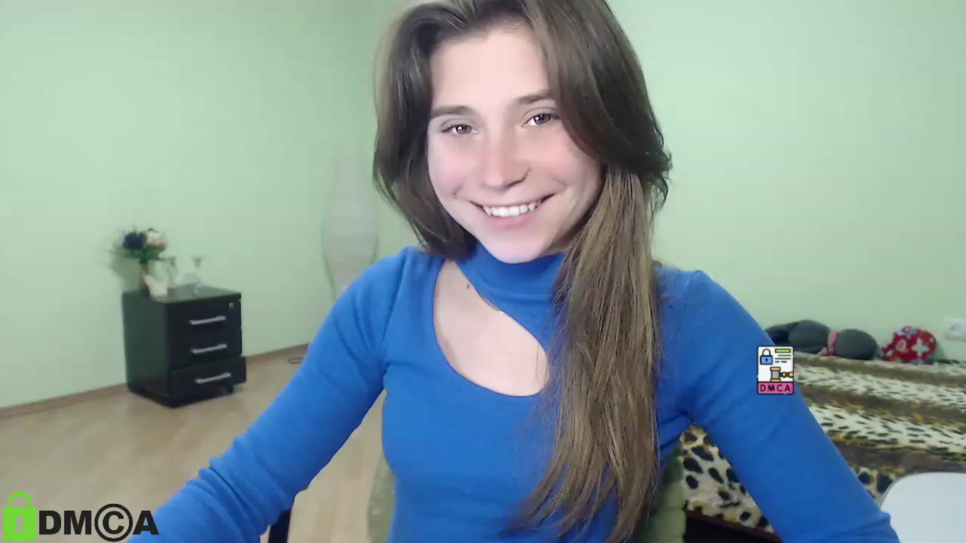 Gallery image thumbnail from MonicaaCute's myfreecams stream on, 10/09/2023, 15:19 image 14 of 20