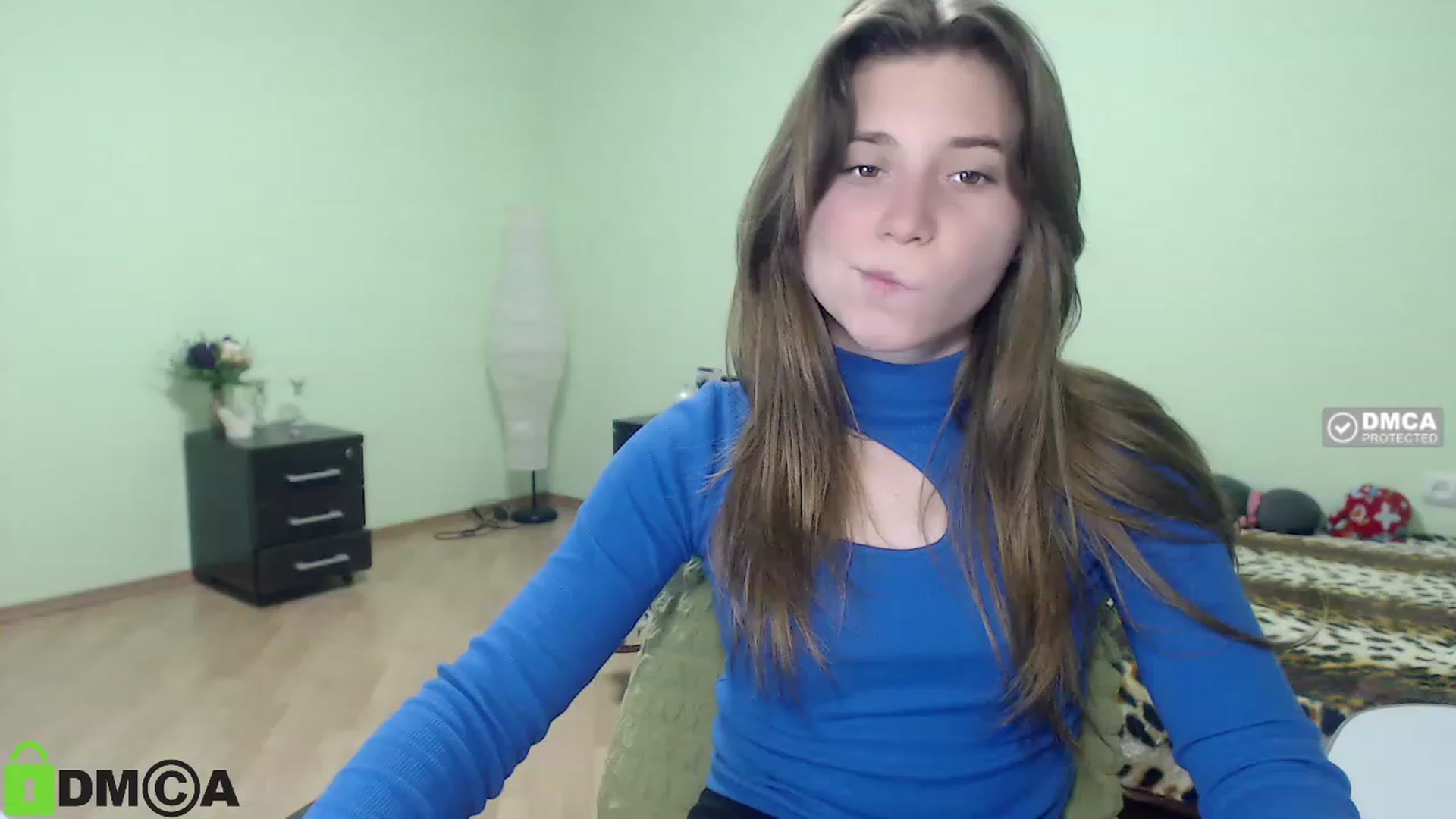 Gallery image thumbnail from MonicaaCute's myfreecams stream on, 10/09/2023, 15:19 image 8 of 20