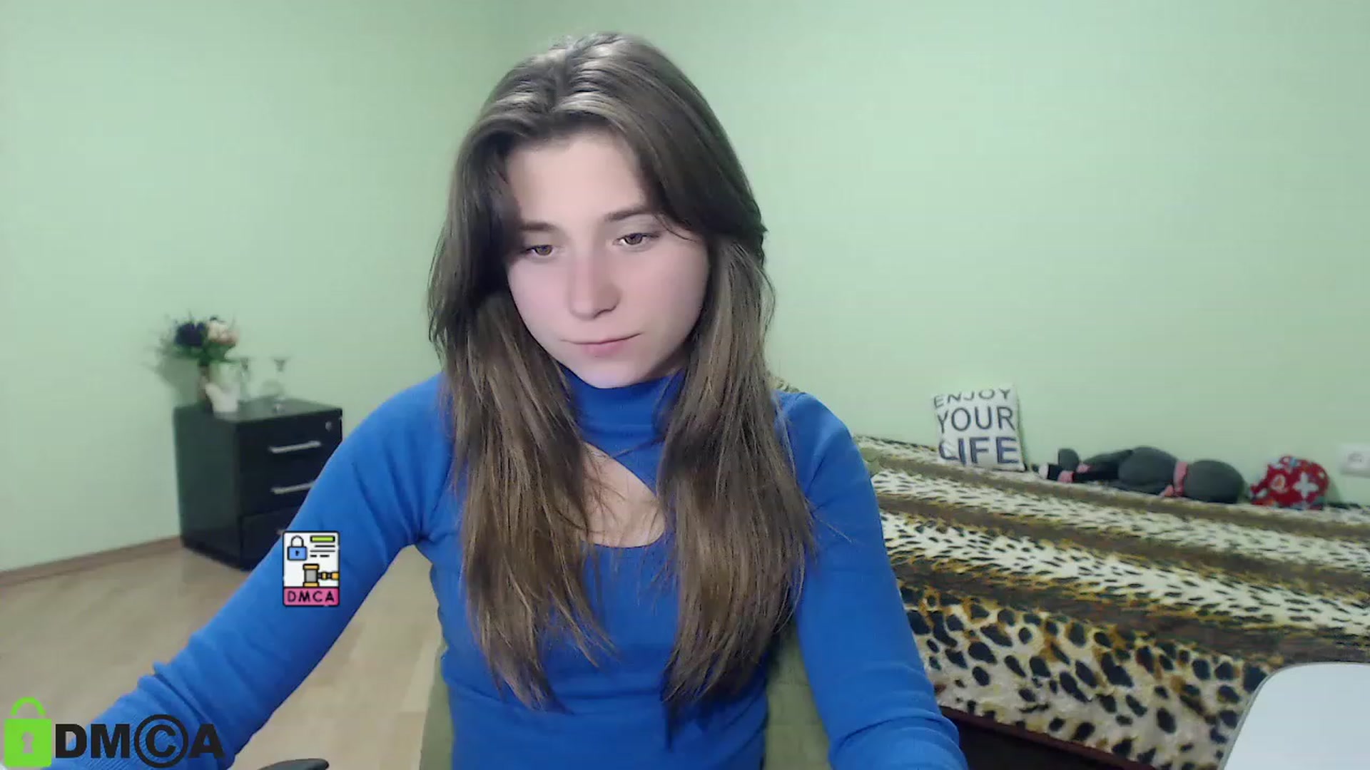 Gallery image thumbnail from MonicaaCute's myfreecams stream on, 10/09/2023, 15:19 image 3 of 20