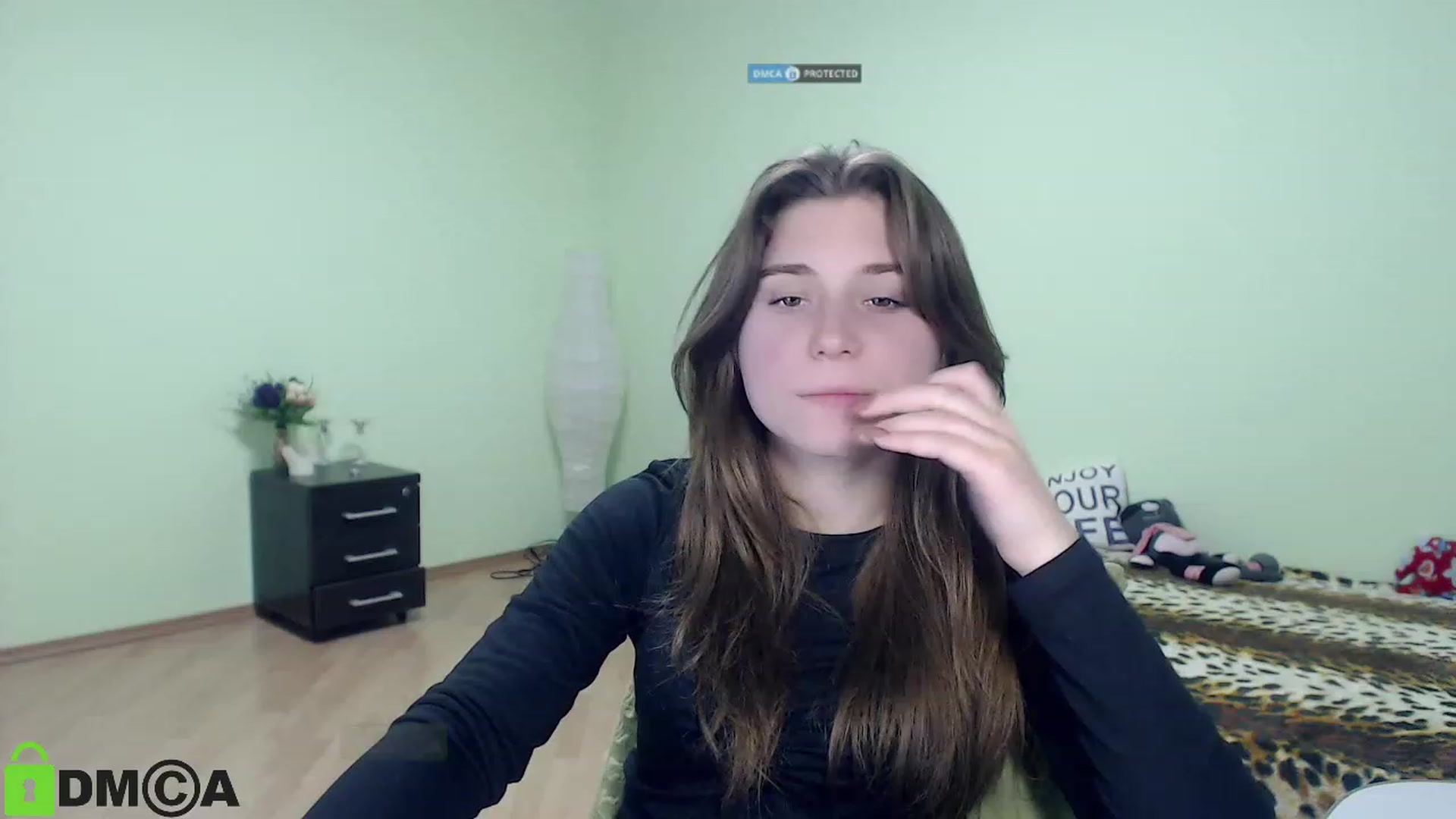 Gallery image thumbnail from MonicaaCute's myfreecams stream on, 10/11/2023, 13:03 image 12 of 20