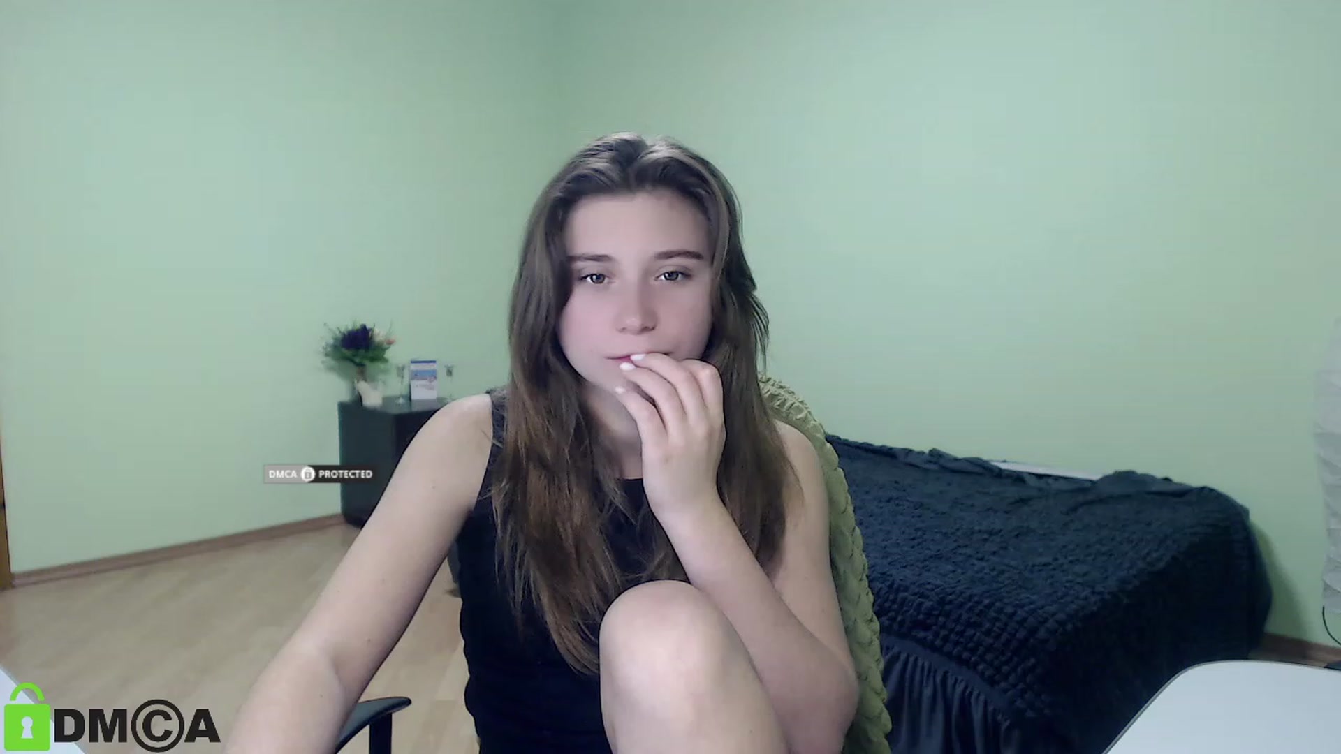 Gallery image thumbnail from MonicaaCute's myfreecams stream on, 10/16/2023, 16:13 image 19 of 20