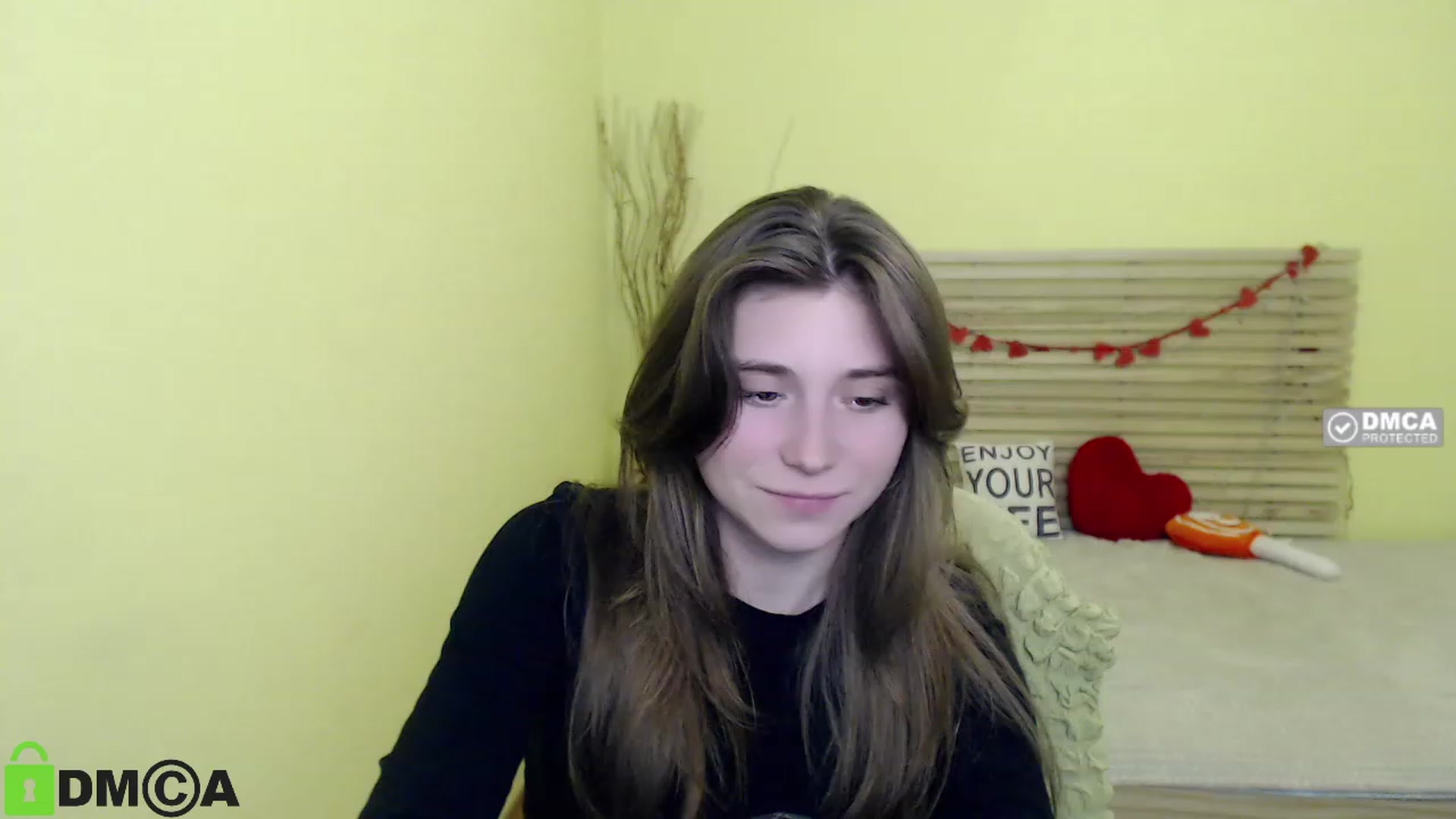 Gallery image thumbnail from MonicaaCute's myfreecams stream on, 10/22/2023, 15:19 image 7 of 20