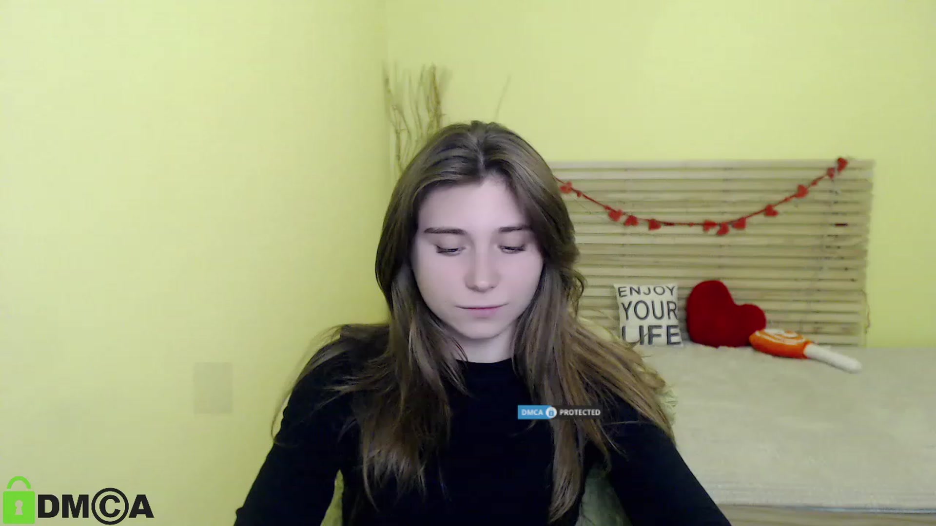 Gallery image thumbnail from MonicaaCute's myfreecams stream on, 10/22/2023, 15:19 image 17 of 20