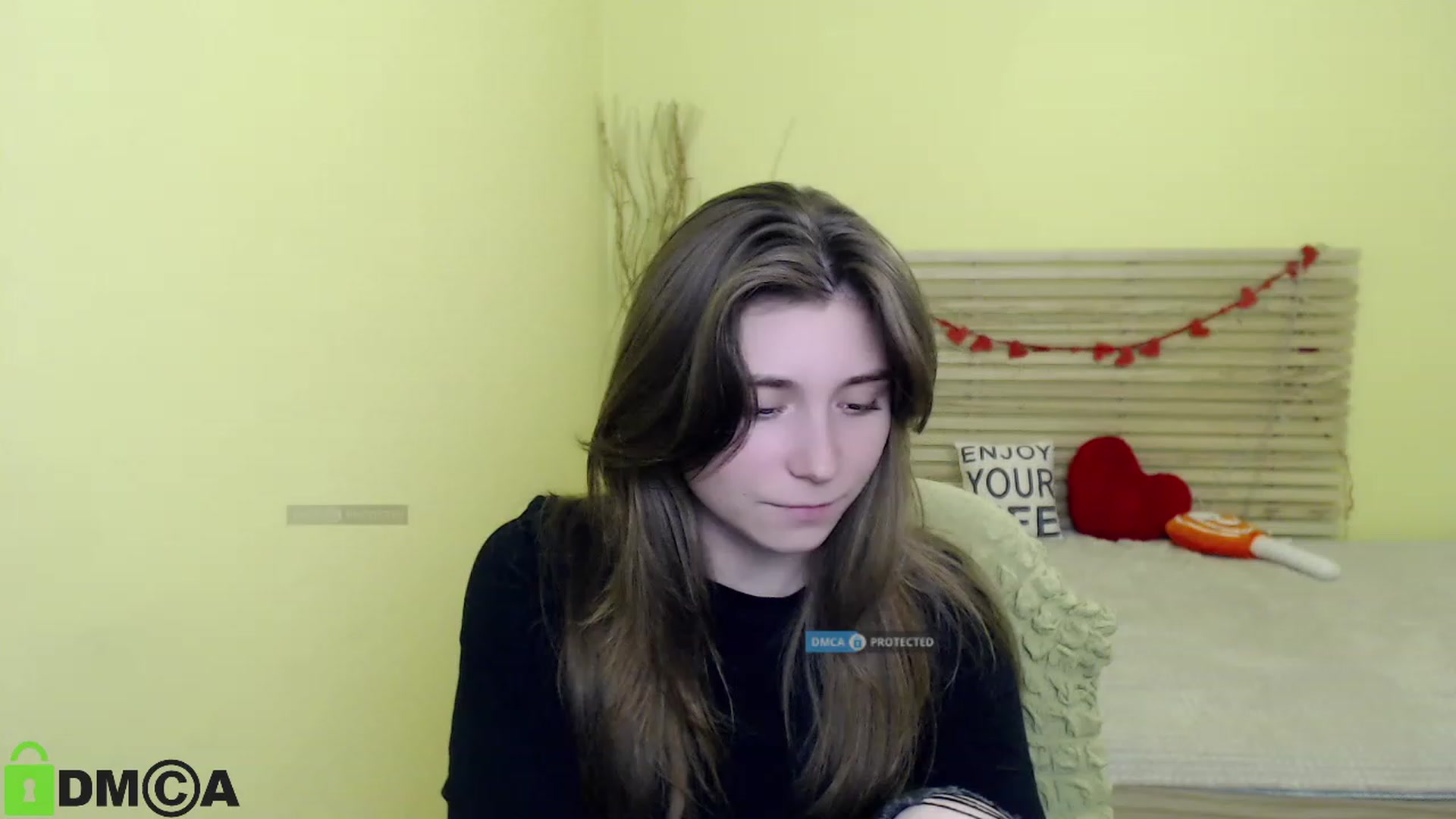 Gallery image thumbnail from MonicaaCute's myfreecams stream on, 10/22/2023, 15:19 image 6 of 20