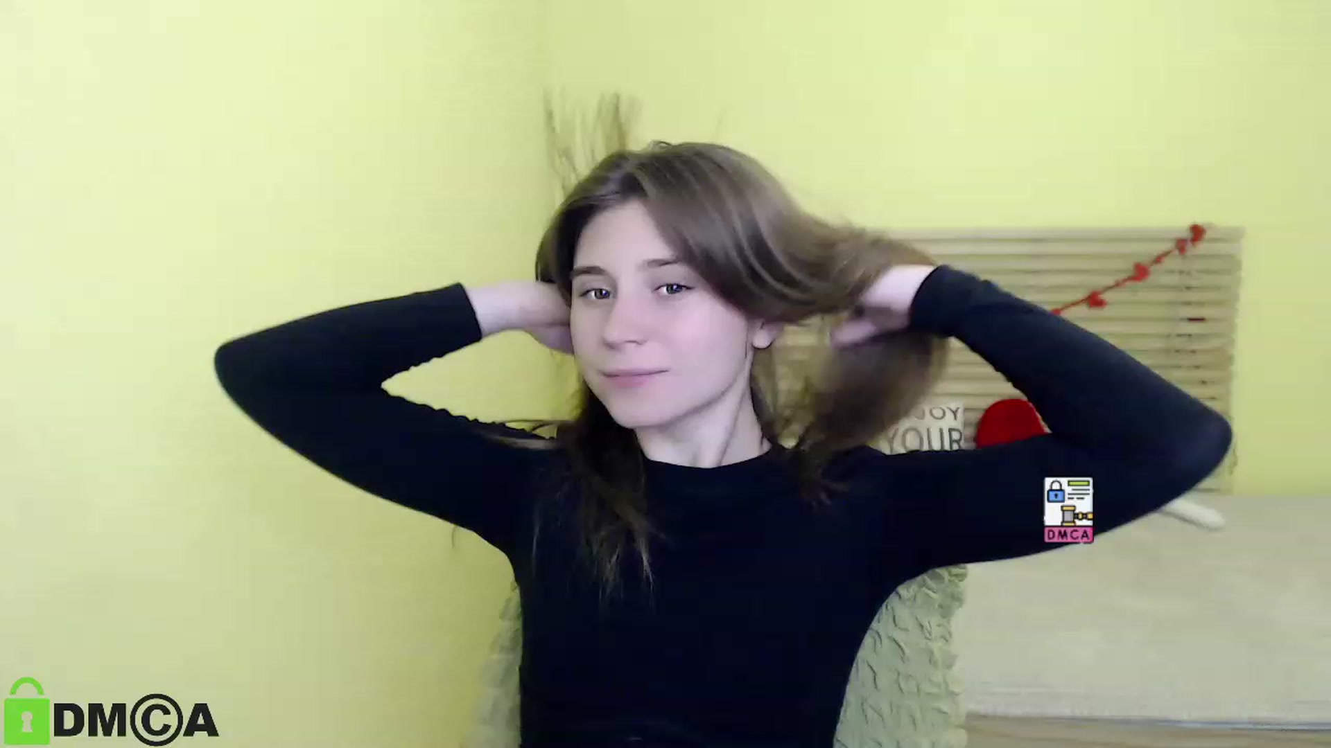 Gallery image thumbnail from MonicaaCute's myfreecams stream on, 10/22/2023, 15:19 image 19 of 20