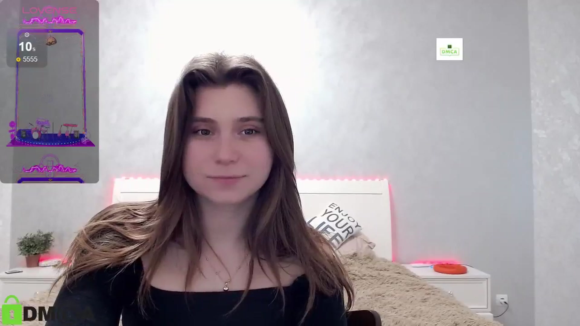 Gallery image thumbnail from MonicaaCute's myfreecams stream on, 04/25/2024, 15:47 image 10 of 20
