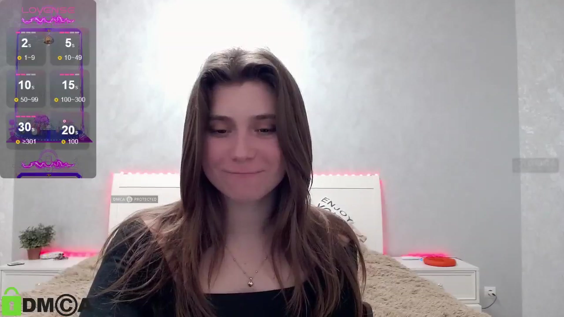 Gallery image thumbnail from MonicaaCute's myfreecams stream on, 04/25/2024, 15:47 image 17 of 20