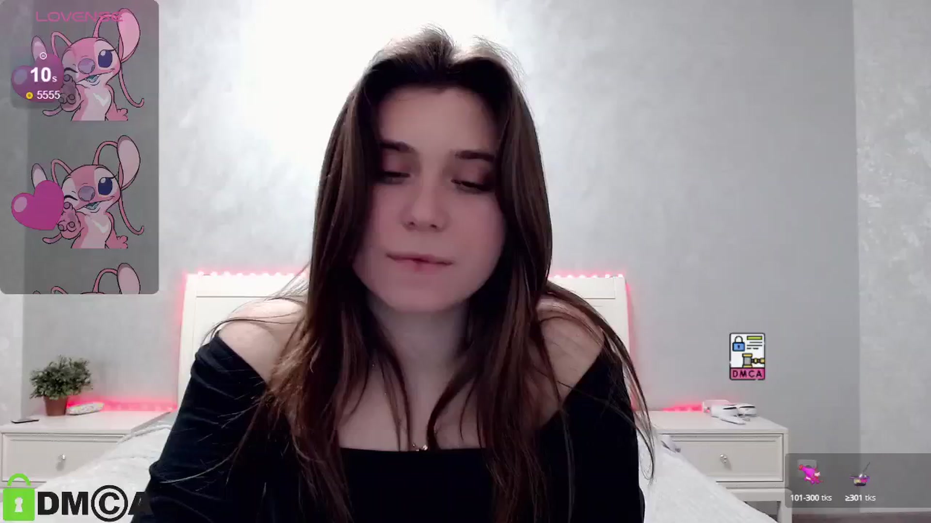 Gallery image thumbnail from MonicaaCute's myfreecams stream on, 04/29/2024, 17:20 image 3 of 20