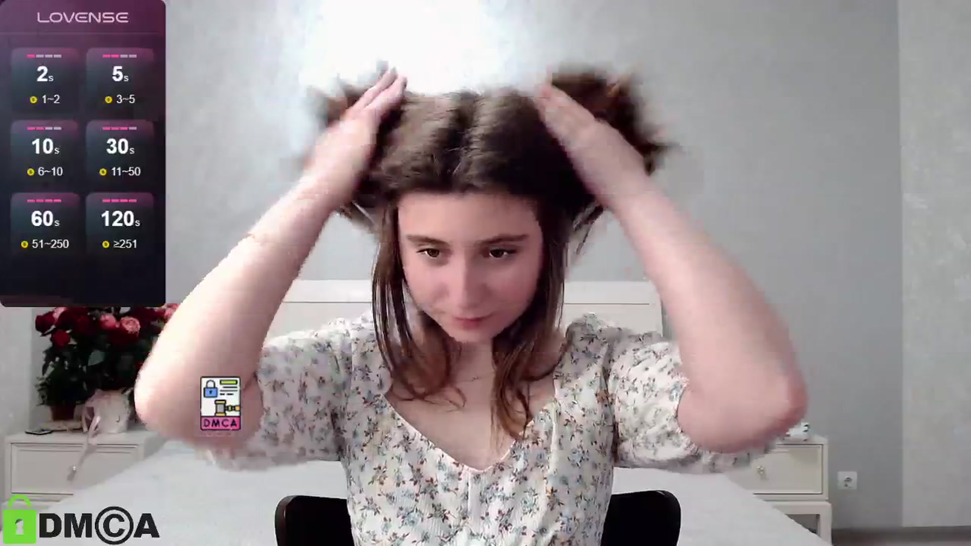 Gallery image thumbnail from MonicaaCute's myfreecams stream on, 05/08/2024, 17:31 image 12 of 20