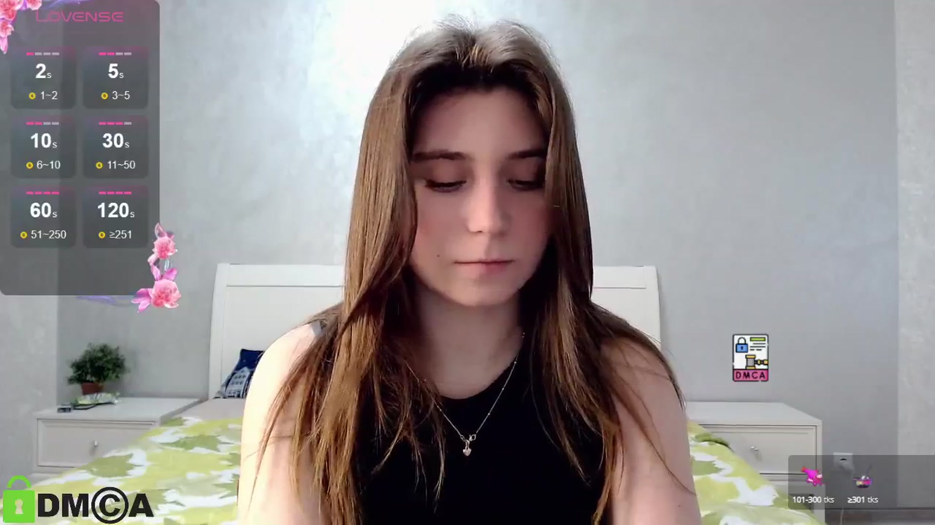 Gallery image thumbnail from MonicaaCute's myfreecams stream on, 05/18/2024, 15:17 image 2 of 20