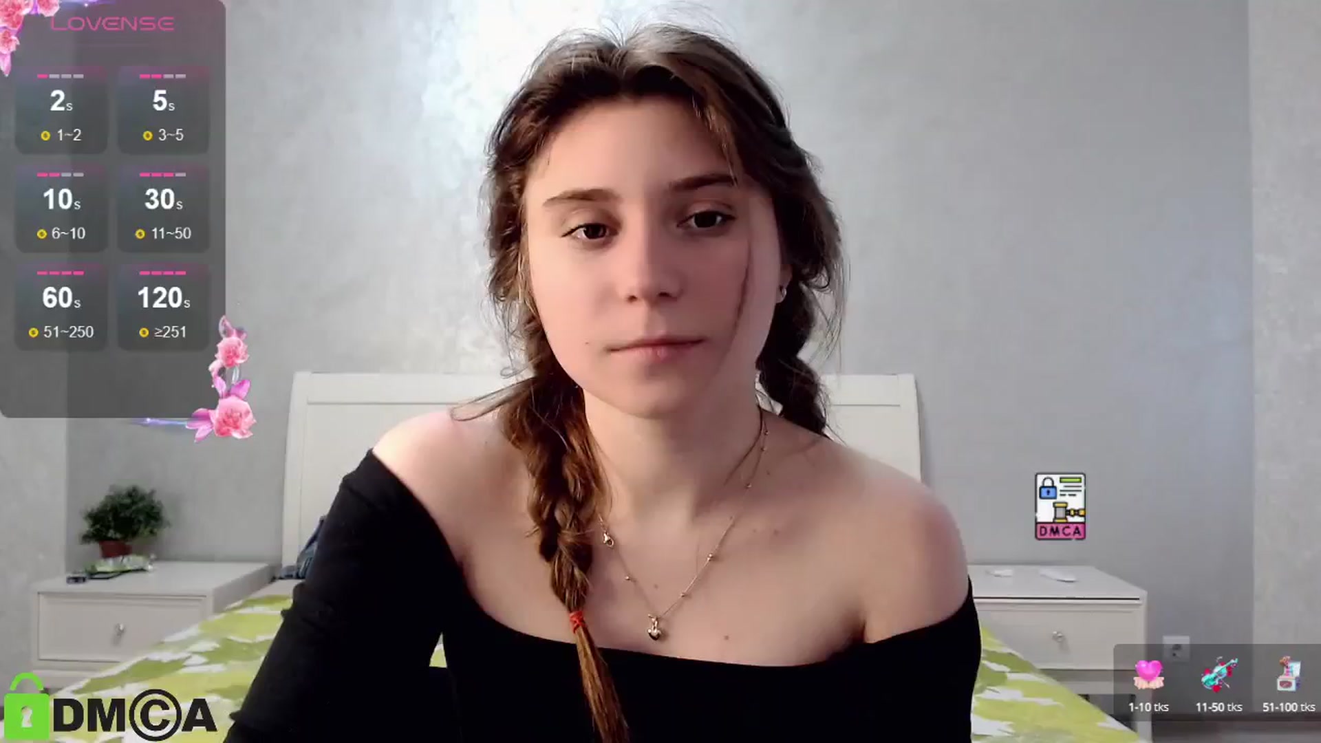 Gallery image thumbnail from MonicaaCute's myfreecams stream on, 05/19/2024, 14:14 image 6 of 20