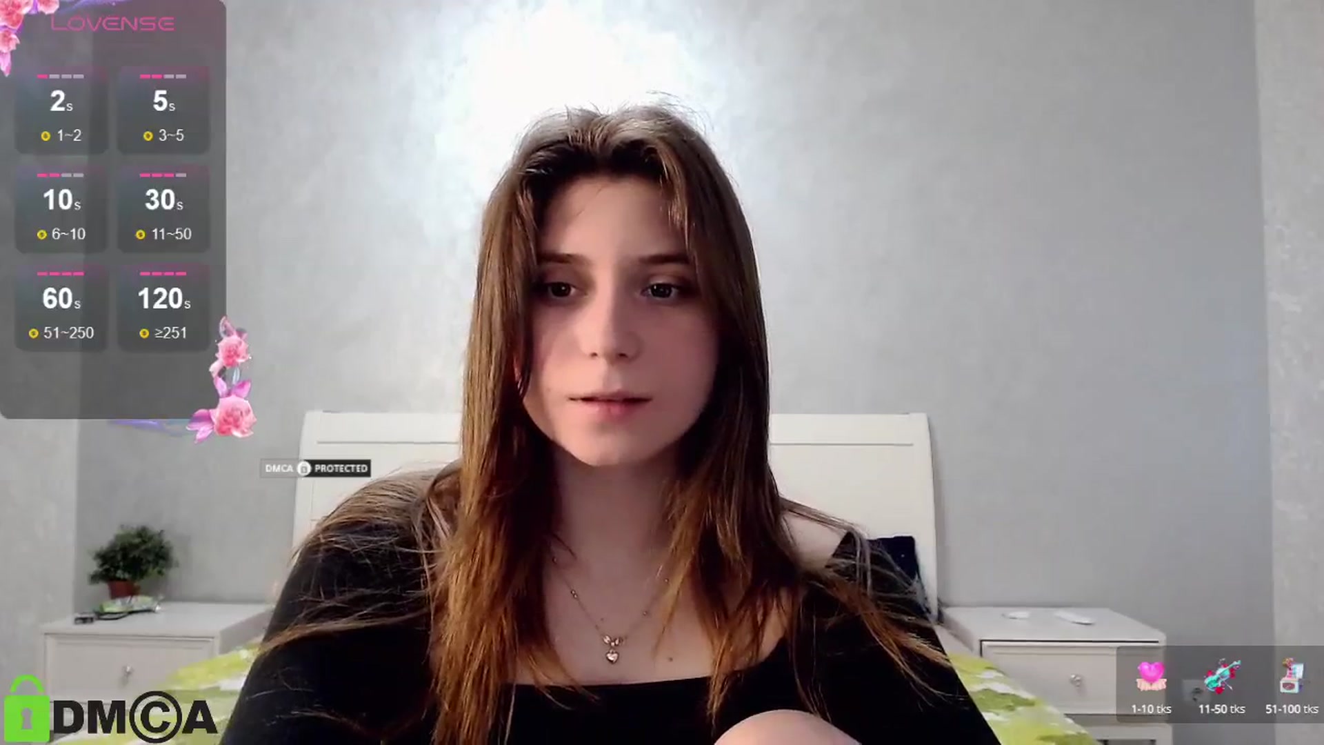 Gallery image thumbnail from MonicaaCute's myfreecams stream on, 05/19/2024, 17:19 image 6 of 20
