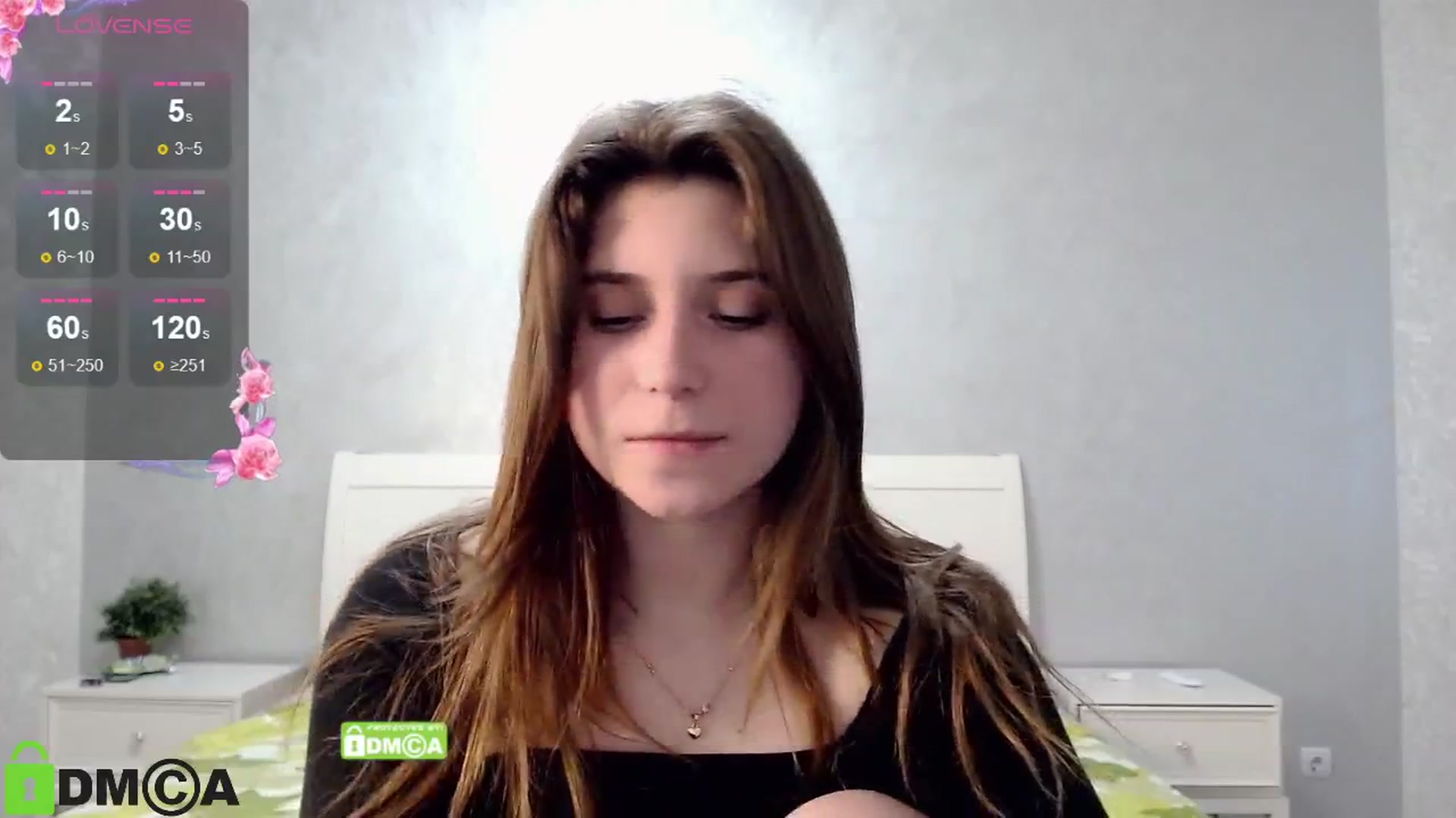 Gallery image thumbnail from MonicaaCute's myfreecams stream on, 05/19/2024, 17:19 image 4 of 20