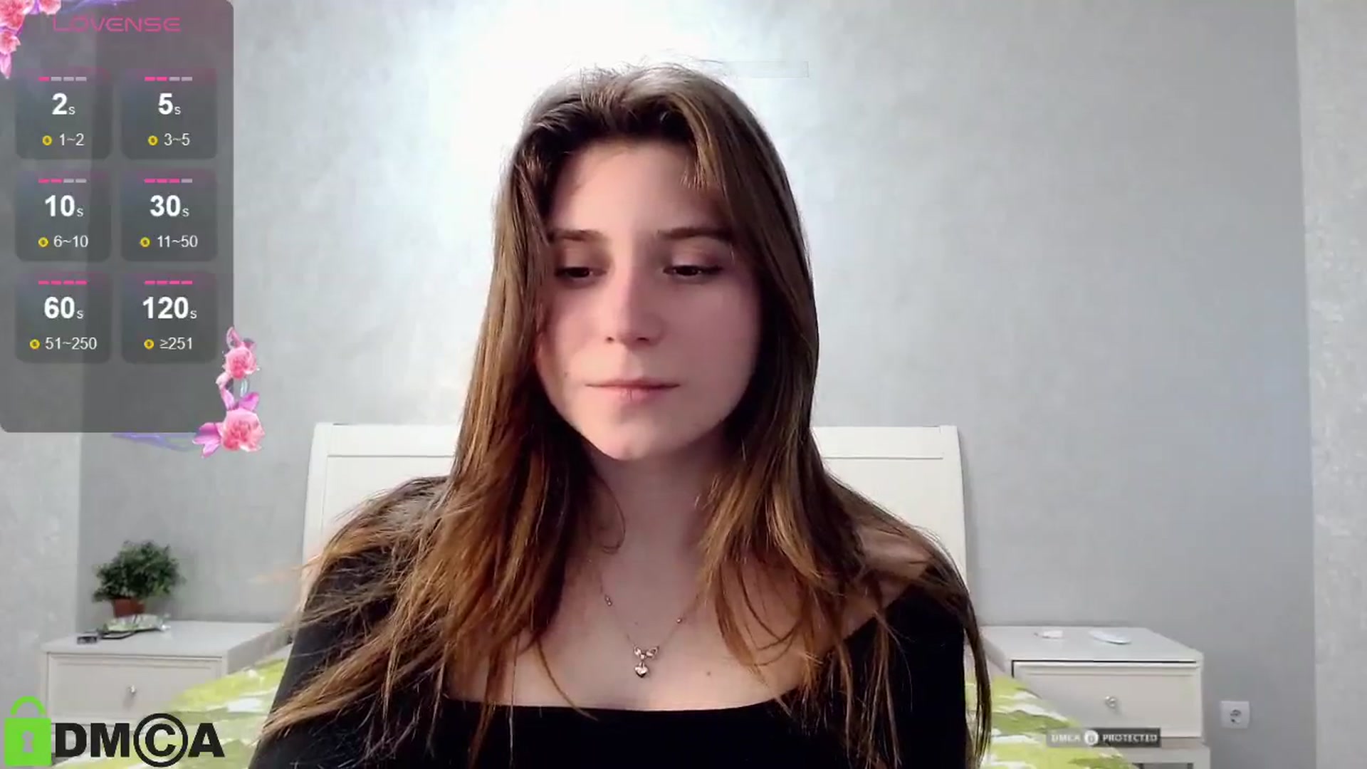 Gallery image thumbnail from MonicaaCute's myfreecams stream on, 05/19/2024, 17:19 image 13 of 20