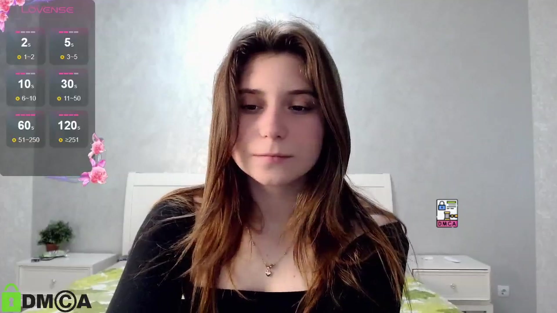 Gallery image thumbnail from MonicaaCute's myfreecams stream on, 05/19/2024, 17:19 image 18 of 20