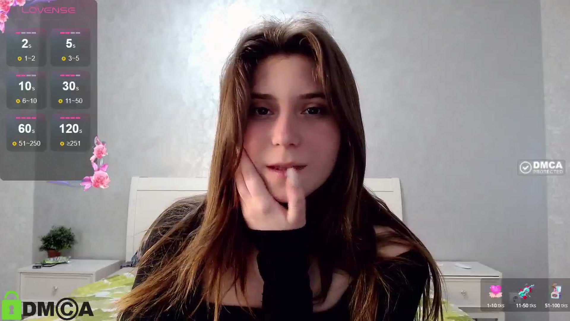 Gallery image thumbnail from MonicaaCute's myfreecams stream on, 05/19/2024, 17:19 image 9 of 20