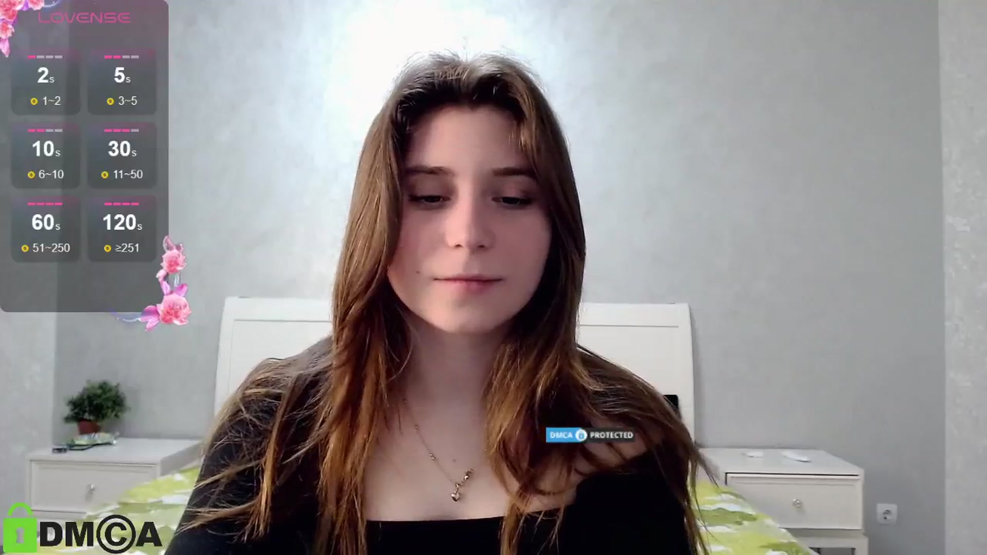 Gallery image thumbnail from MonicaaCute's myfreecams stream on, 05/19/2024, 18:17 image 18 of 20
