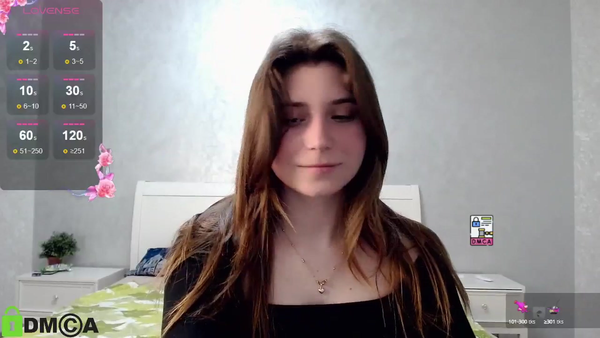 Gallery image thumbnail from MonicaaCute's myfreecams stream on, 05/19/2024, 18:17 image 5 of 20