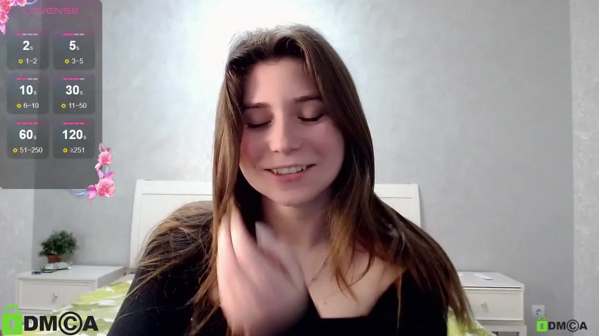 Gallery image thumbnail from MonicaaCute's myfreecams stream on, 05/19/2024, 18:17 image 1 of 20