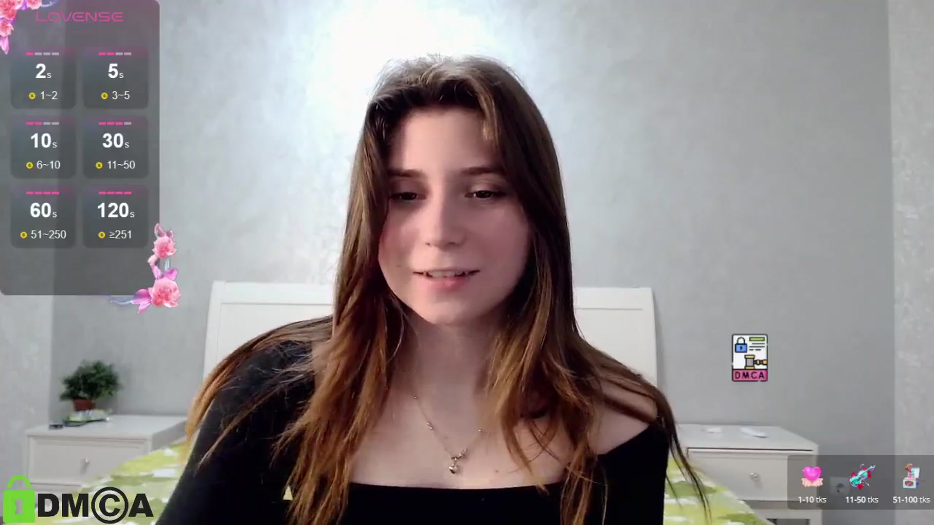 Gallery image thumbnail from MonicaaCute's myfreecams stream on, 05/19/2024, 18:17 image 15 of 20