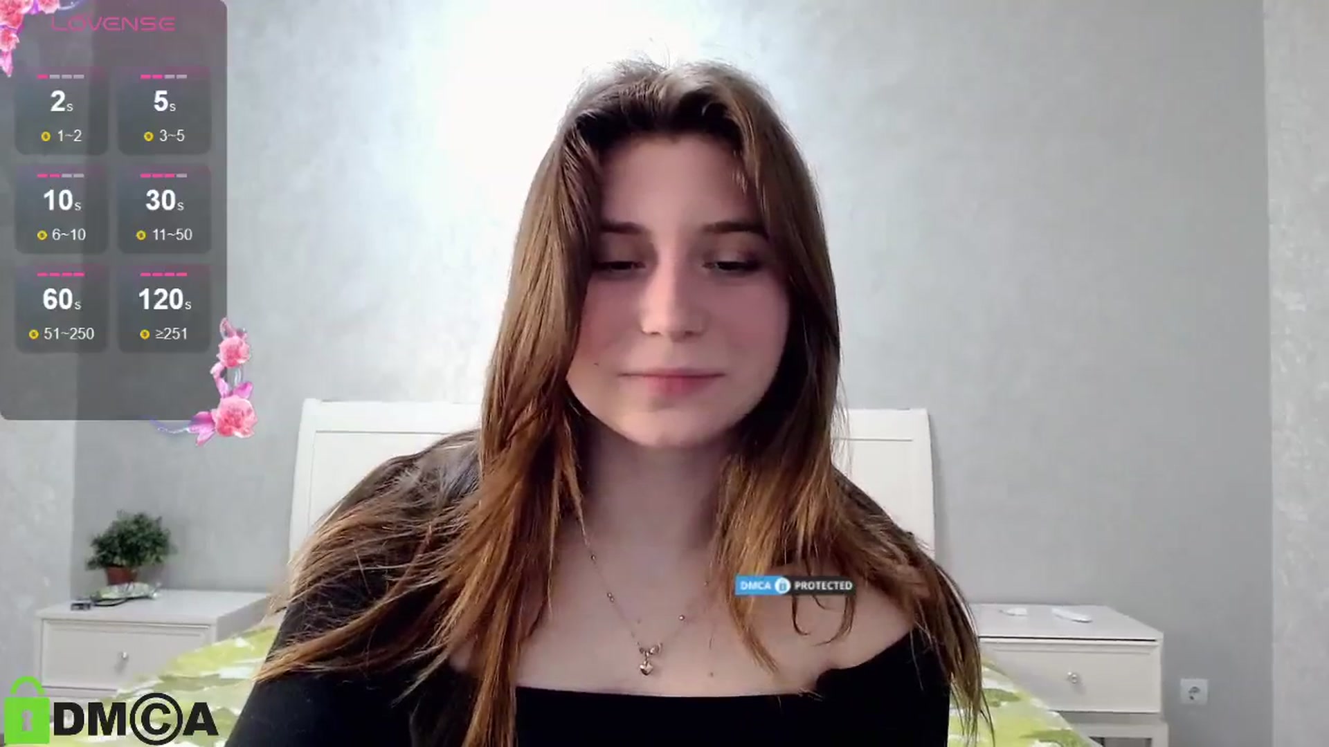 Gallery image thumbnail from MonicaaCute's myfreecams stream on, 05/19/2024, 18:17 image 8 of 20