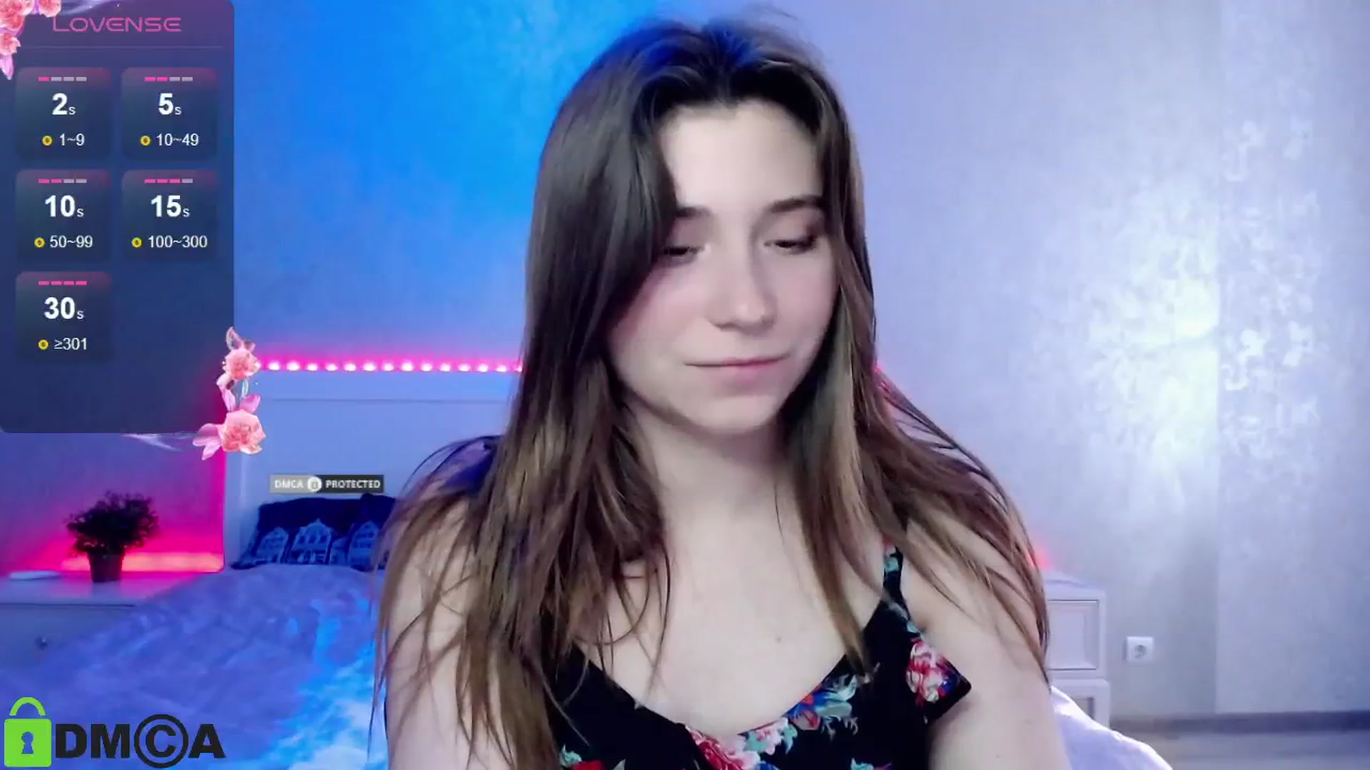 Gallery image thumbnail from MonicaaCute's myfreecams stream on, 06/15/2024, 14:30 image 10 of 20