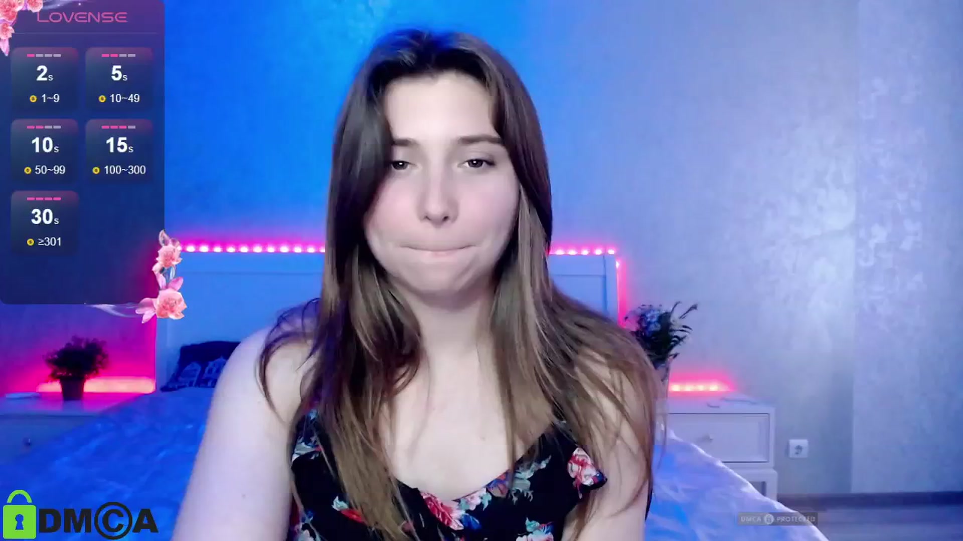 Gallery image thumbnail from MonicaaCute's myfreecams stream on, 06/15/2024, 16:14 image 9 of 20