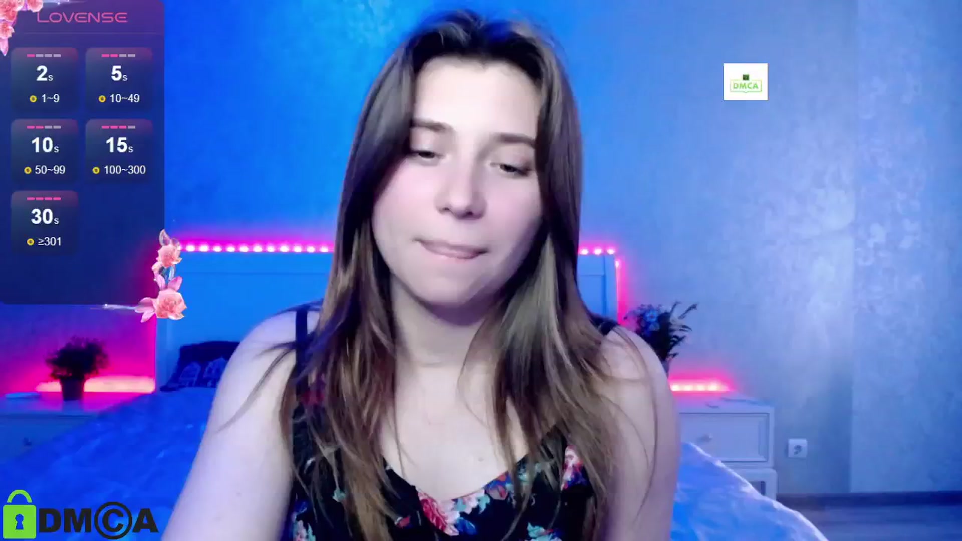 Gallery image thumbnail from MonicaaCute's myfreecams stream on, 06/15/2024, 16:14 image 18 of 20