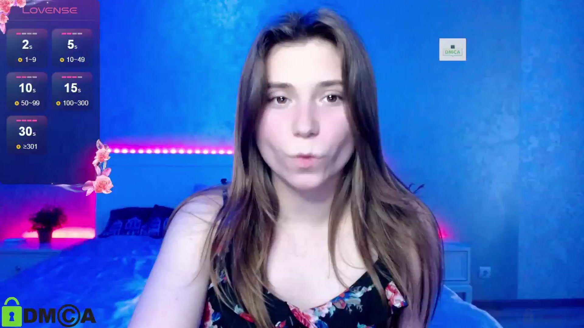 Gallery image thumbnail from MonicaaCute's myfreecams stream on, 06/15/2024, 17:45 image 9 of 20