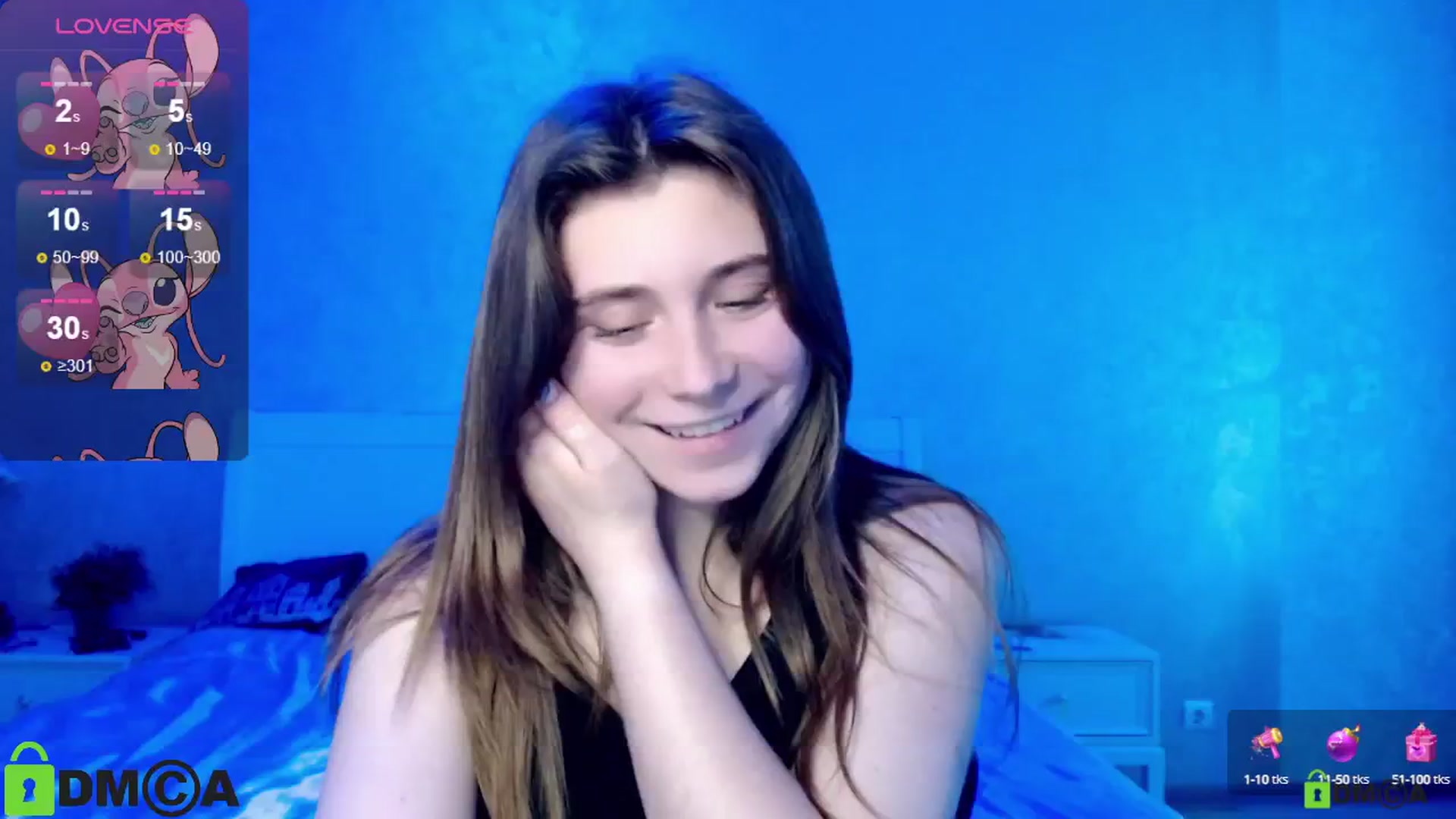 Gallery image thumbnail from MonicaaCute's myfreecams stream on, 06/19/2024, 15:31 image 13 of 20