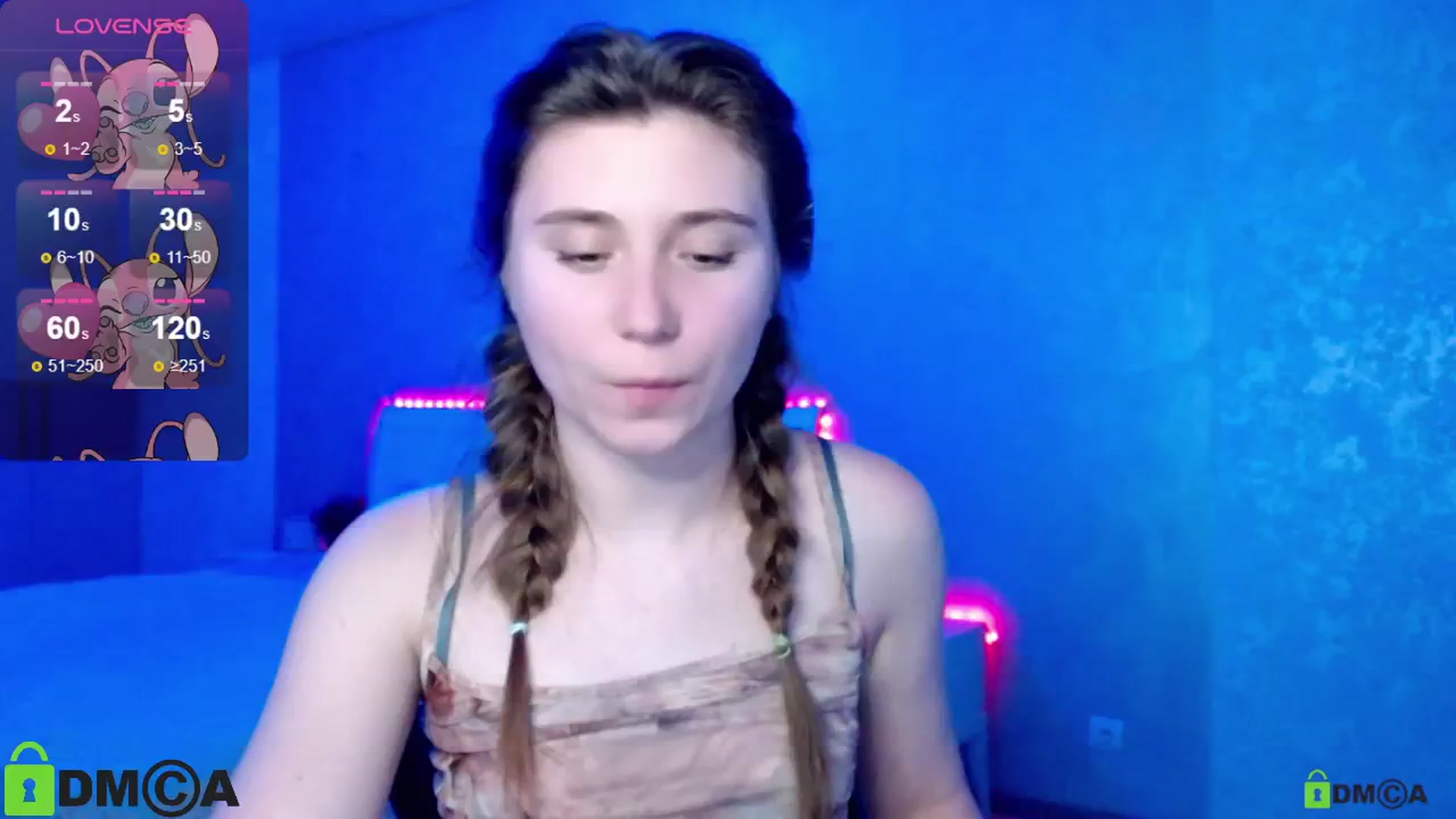 Gallery image thumbnail from MonicaaCute's myfreecams stream on, 07/01/2024, 17:22 image 10 of 20