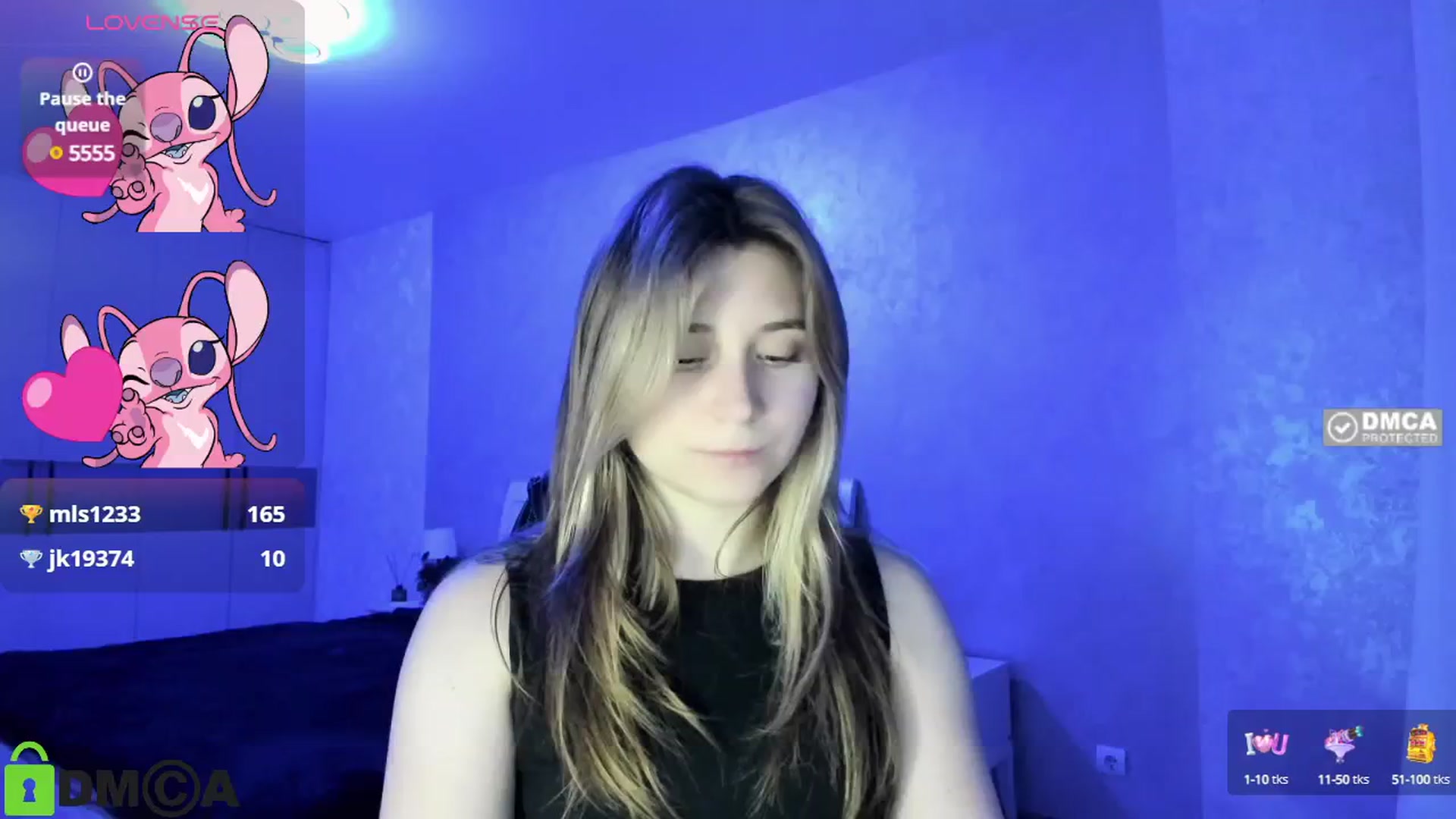 Gallery image thumbnail from MonicaaCute's myfreecams stream on, 09/13/2024, 18:02 image 11 of 20