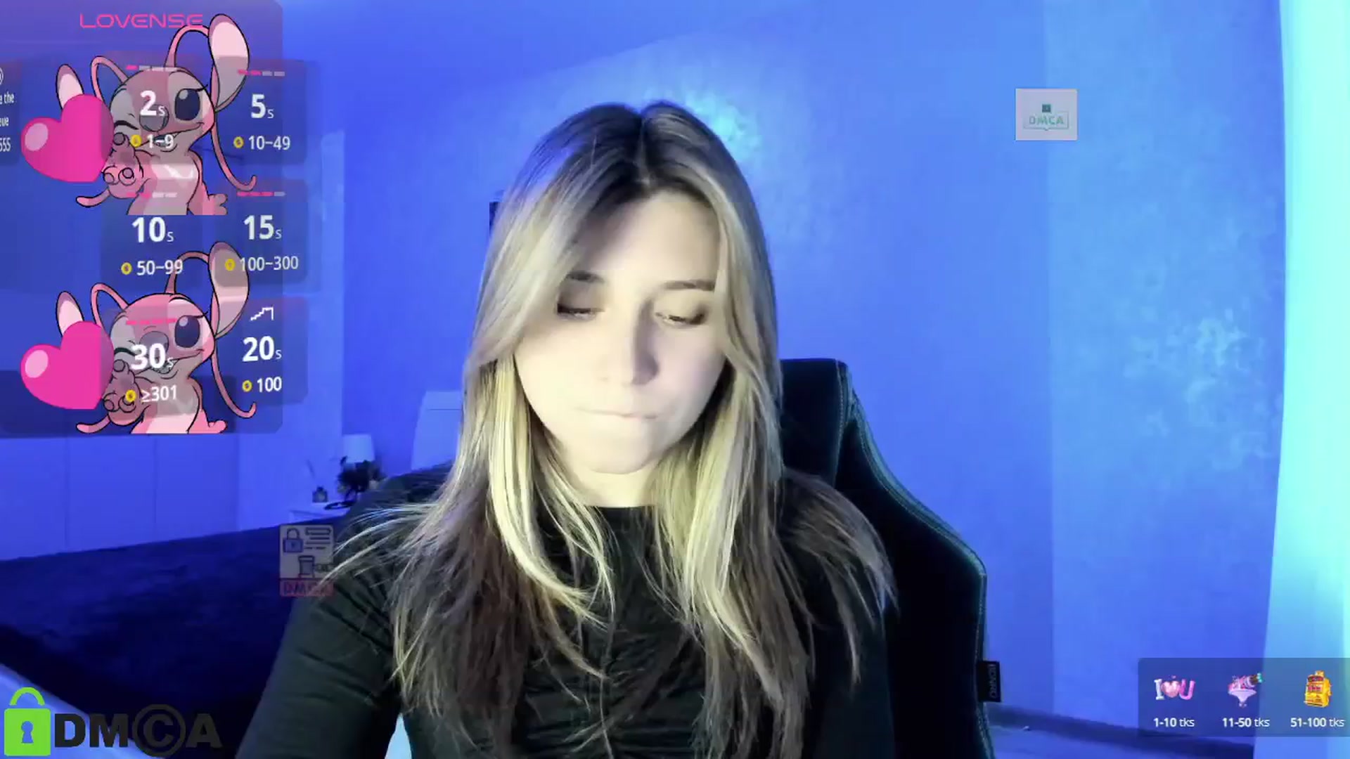 Gallery image thumbnail from MonicaaCute's myfreecams stream on, 09/19/2024, 16:39 image 12 of 20