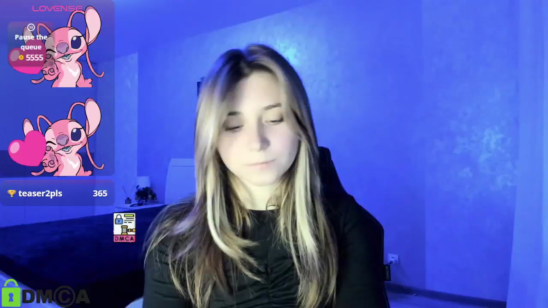 Gallery image thumbnail from MonicaaCute's myfreecams stream on, 09/19/2024, 17:25 image 7 of 20