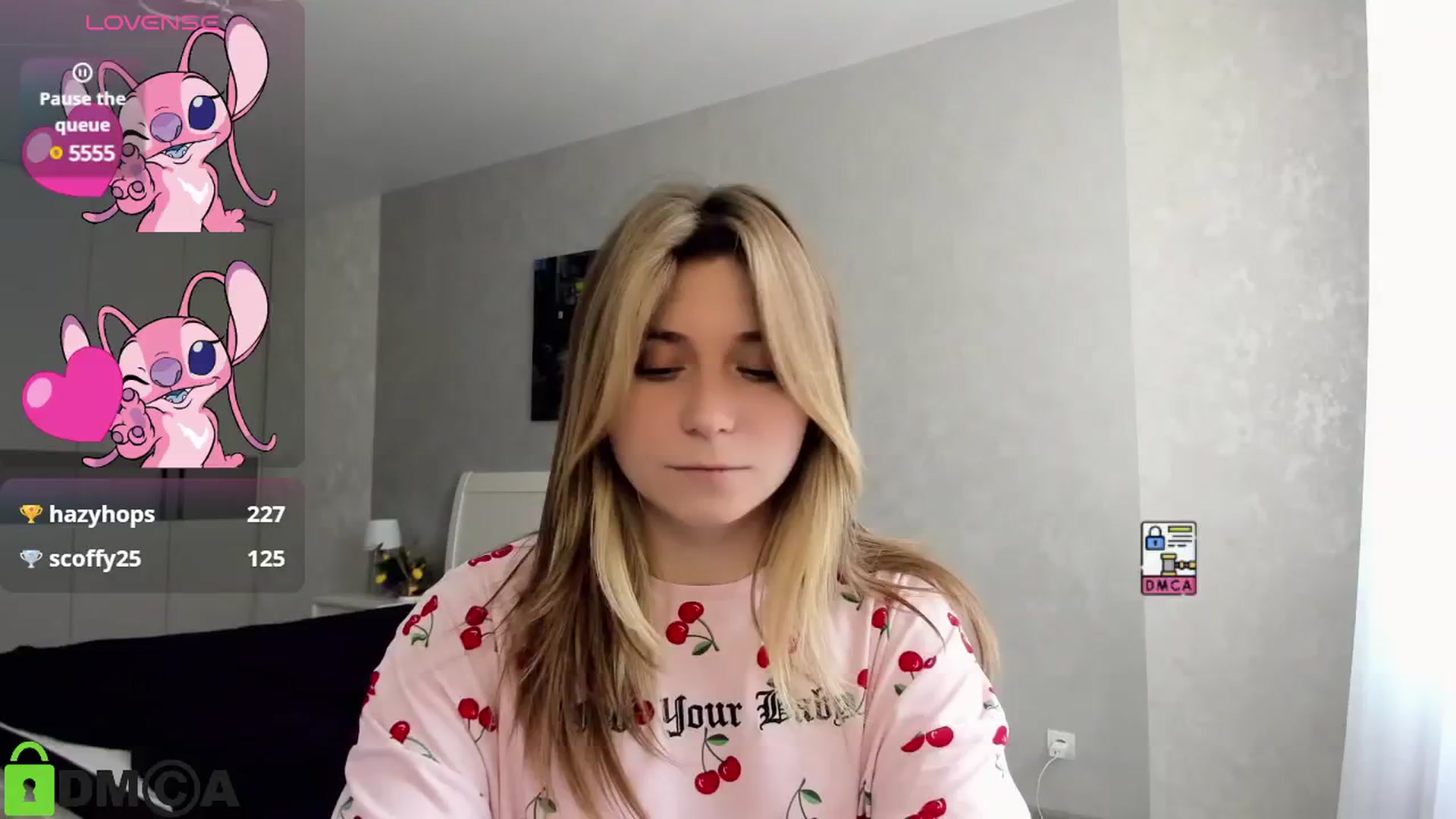 Gallery image thumbnail from MonicaaCute's myfreecams stream on, 09/21/2024, 11:49 image 13 of 20