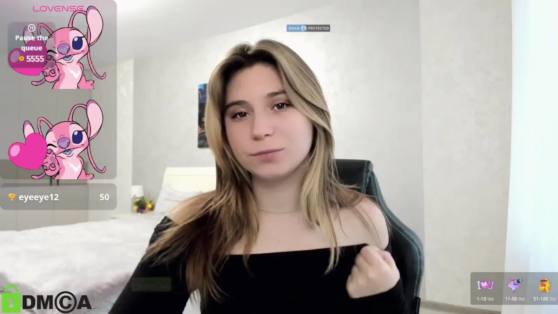 Gallery image thumbnail from MonicaaCute's myfreecams stream on, 09/29/2024, 06:49 image 11 of 20