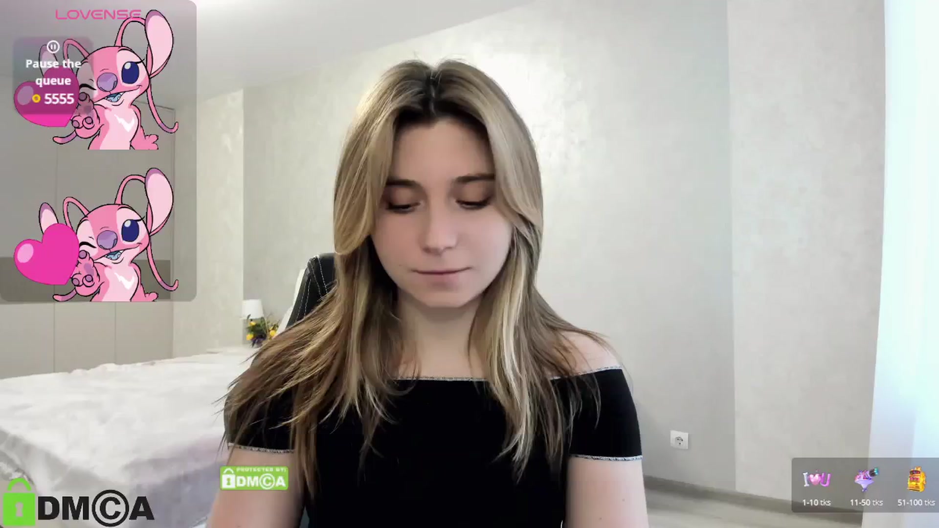 Gallery image thumbnail from MonicaaCute's myfreecams stream on, 10/02/2024, 14:56 image 13 of 20