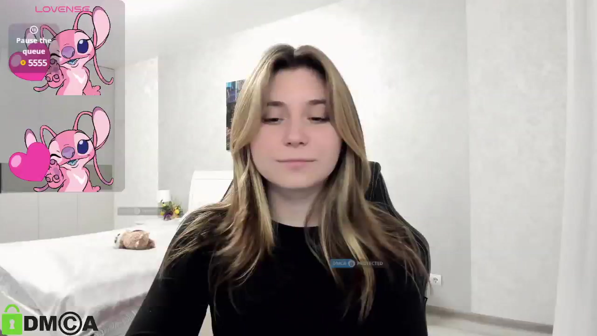 Gallery image thumbnail from MonicaaCute's myfreecams stream on, 10/03/2024, 18:02 image 14 of 20