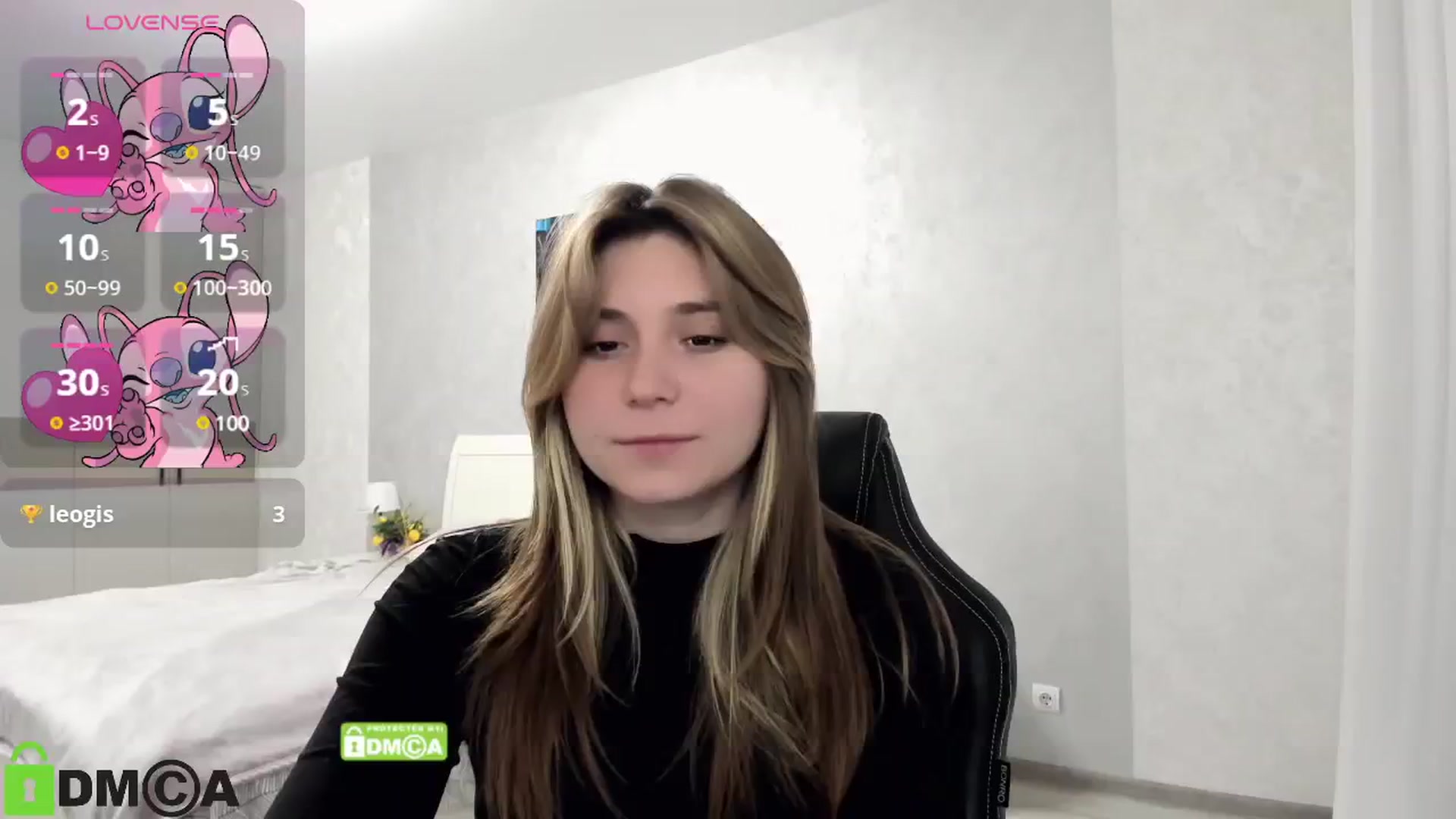 Gallery image thumbnail from MonicaaCute's myfreecams stream on, 10/04/2024, 17:15 image 16 of 20