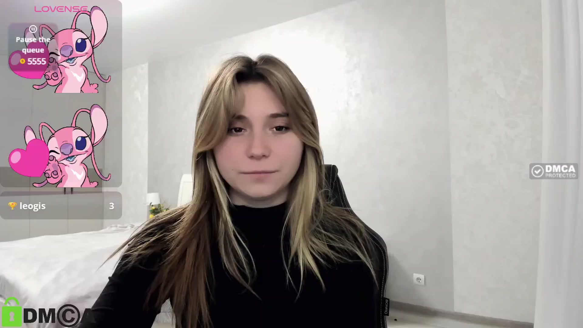 Gallery image thumbnail from MonicaaCute's myfreecams stream on, 10/04/2024, 17:15 image 14 of 20