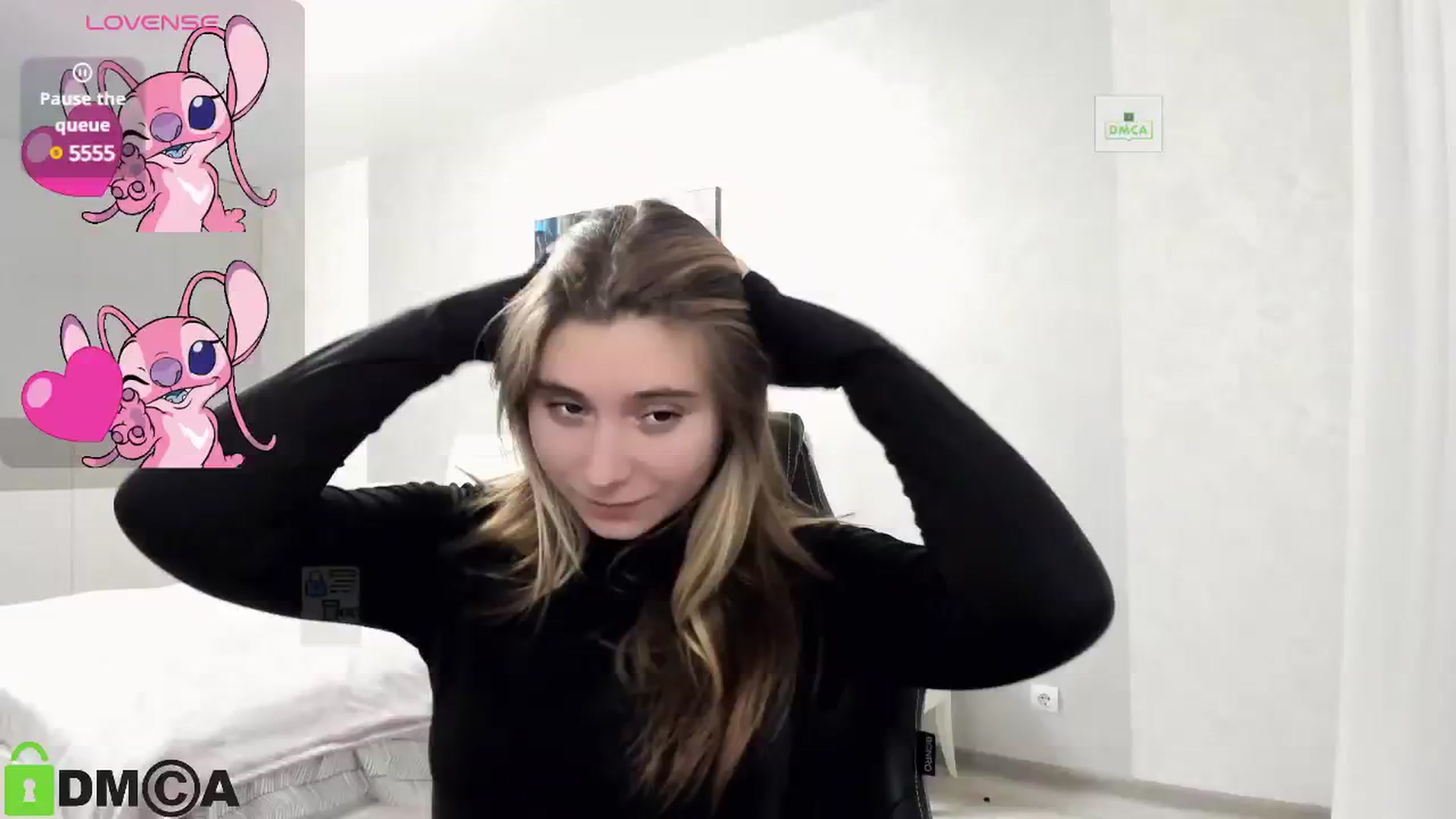 Gallery image thumbnail from MonicaaCute's myfreecams stream on, 10/04/2024, 17:15 image 5 of 20