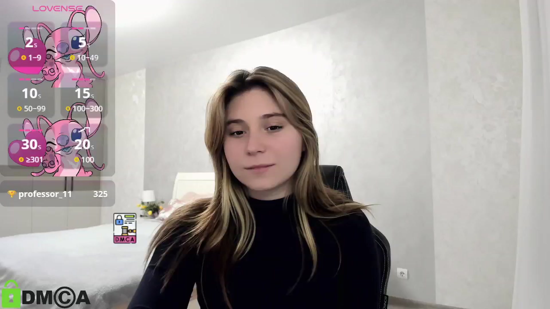Gallery image thumbnail from MonicaaCute's myfreecams stream on, 10/13/2024, 18:09 image 12 of 20