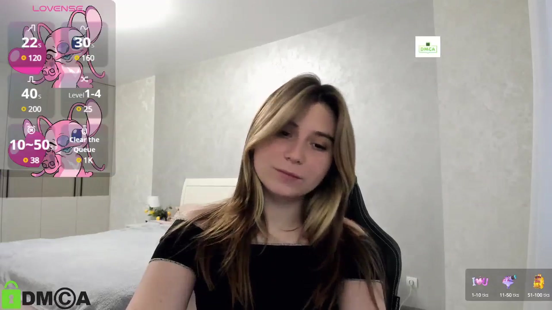 Gallery image thumbnail from MonicaaCute's myfreecams stream on, 10/15/2024, 18:10 image 2 of 20