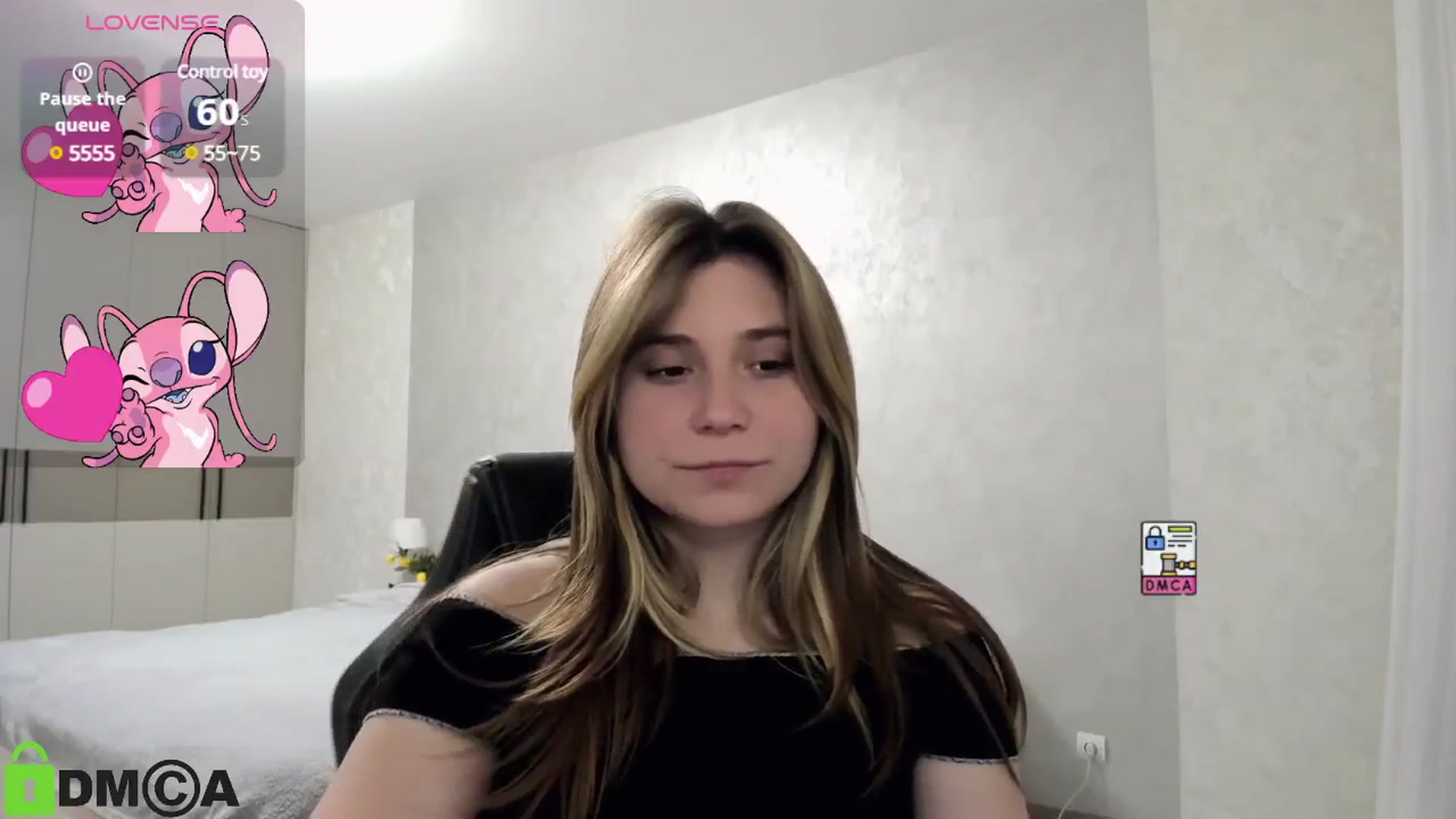 Gallery image thumbnail from MonicaaCute's myfreecams stream on, 10/15/2024, 18:10 image 11 of 20