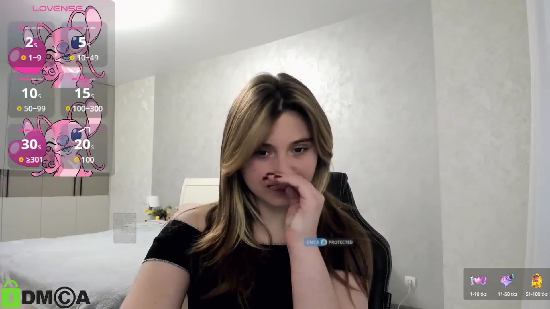 Gallery image thumbnail from MonicaaCute's myfreecams stream on, 10/15/2024, 18:10 image 3 of 20